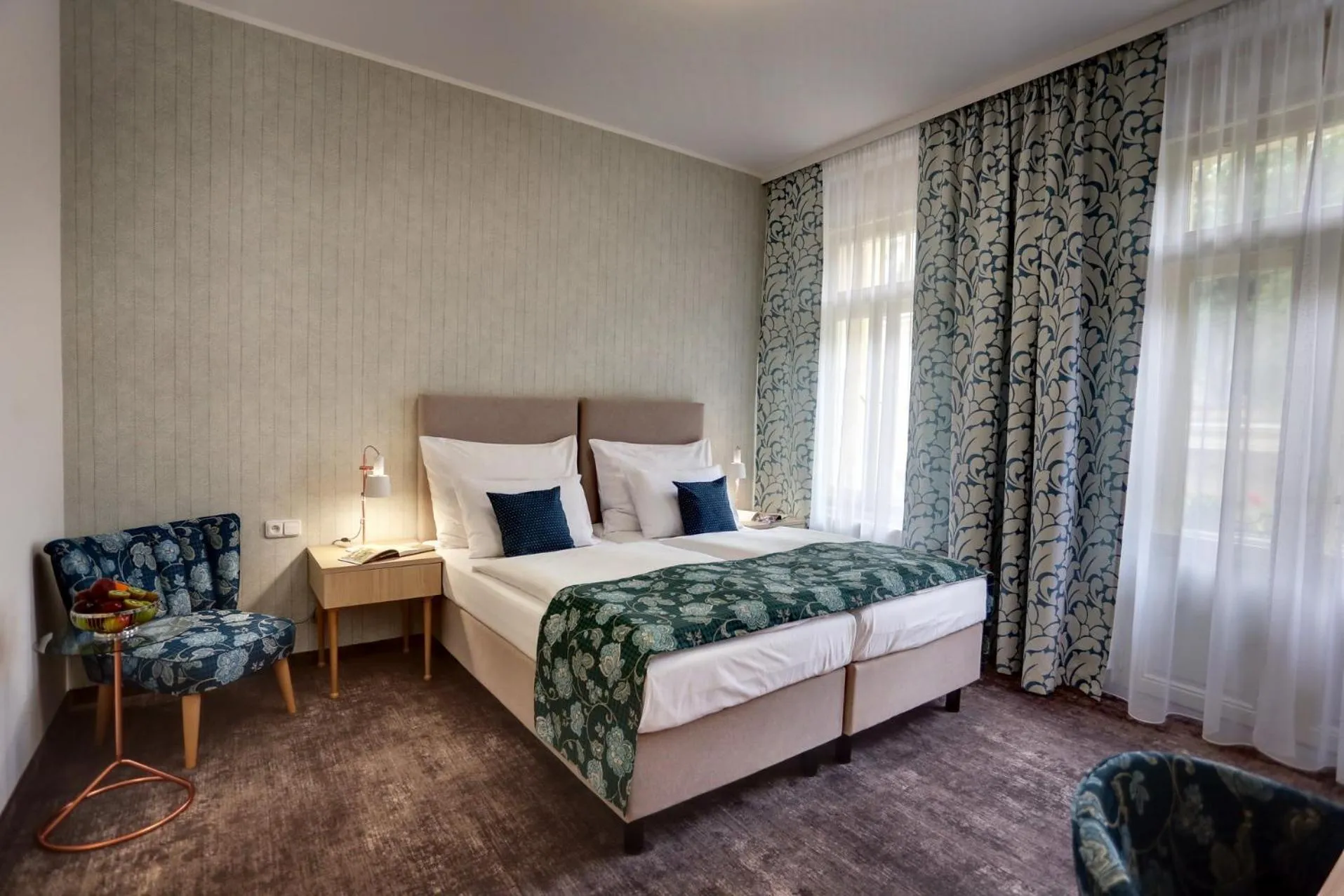 Bed in ASTORIA Hotel & Medical Spa