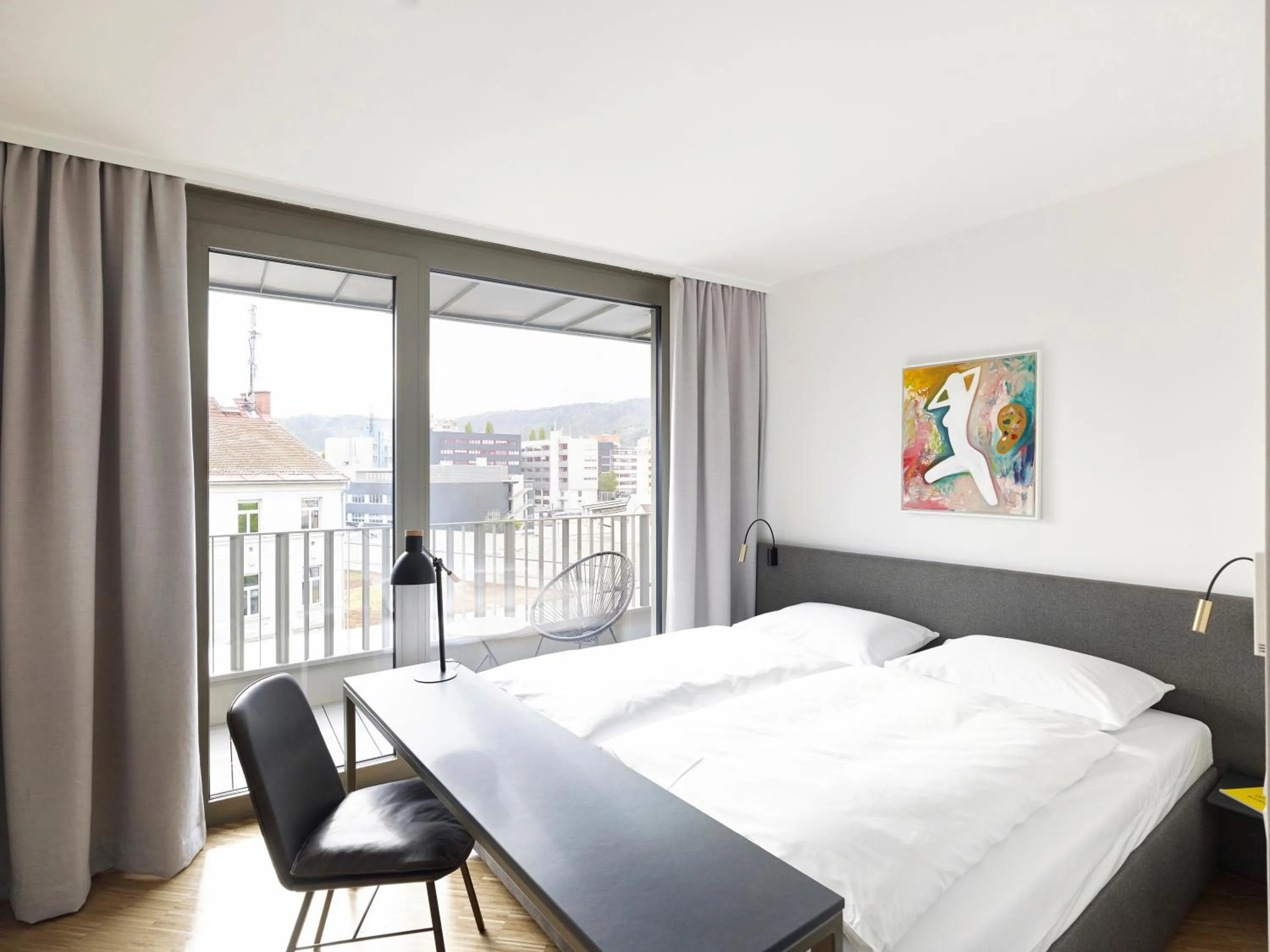 Photo of the whole room, Bed in Lendhotel