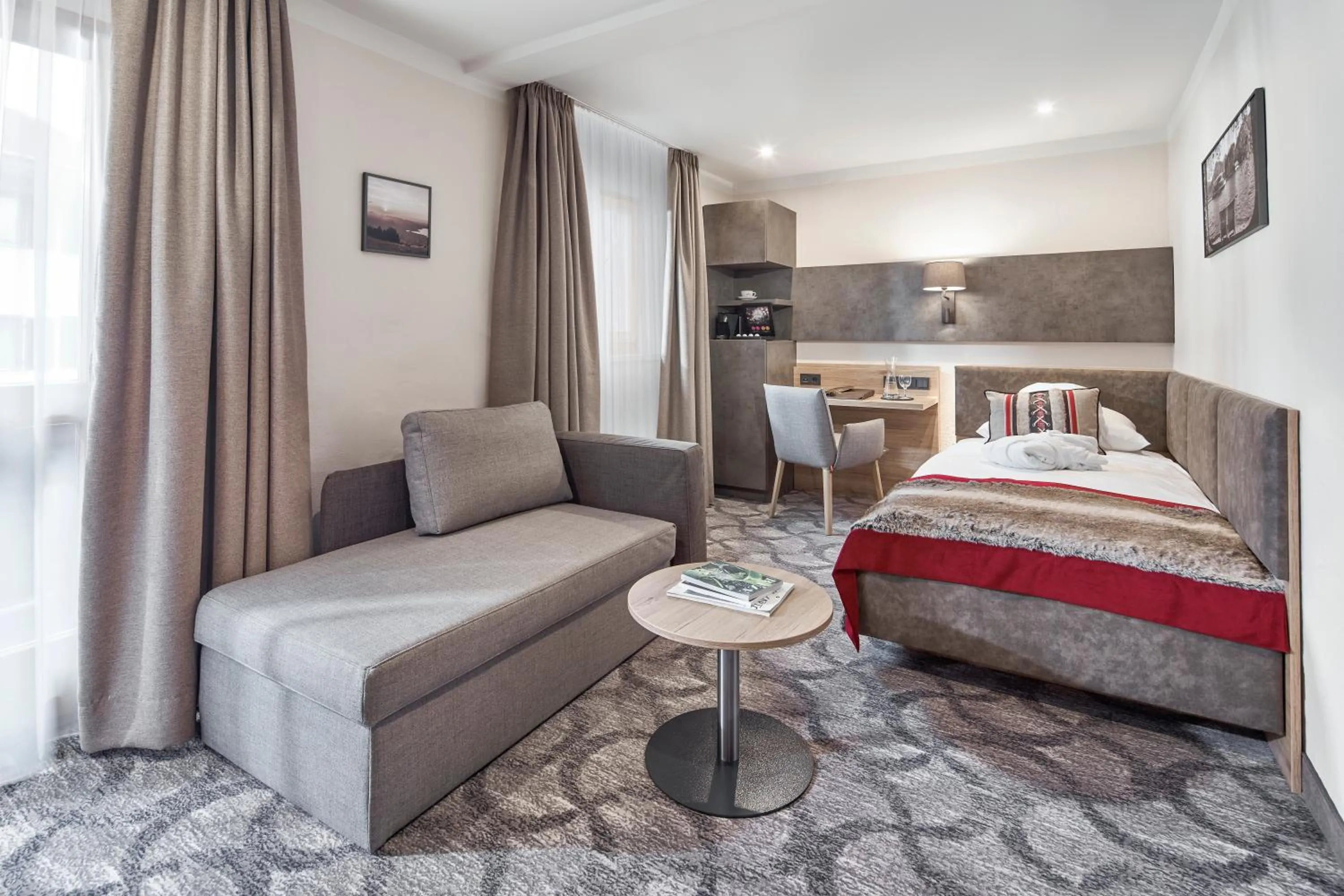 Photo of the whole room in Hotel Alpenhof