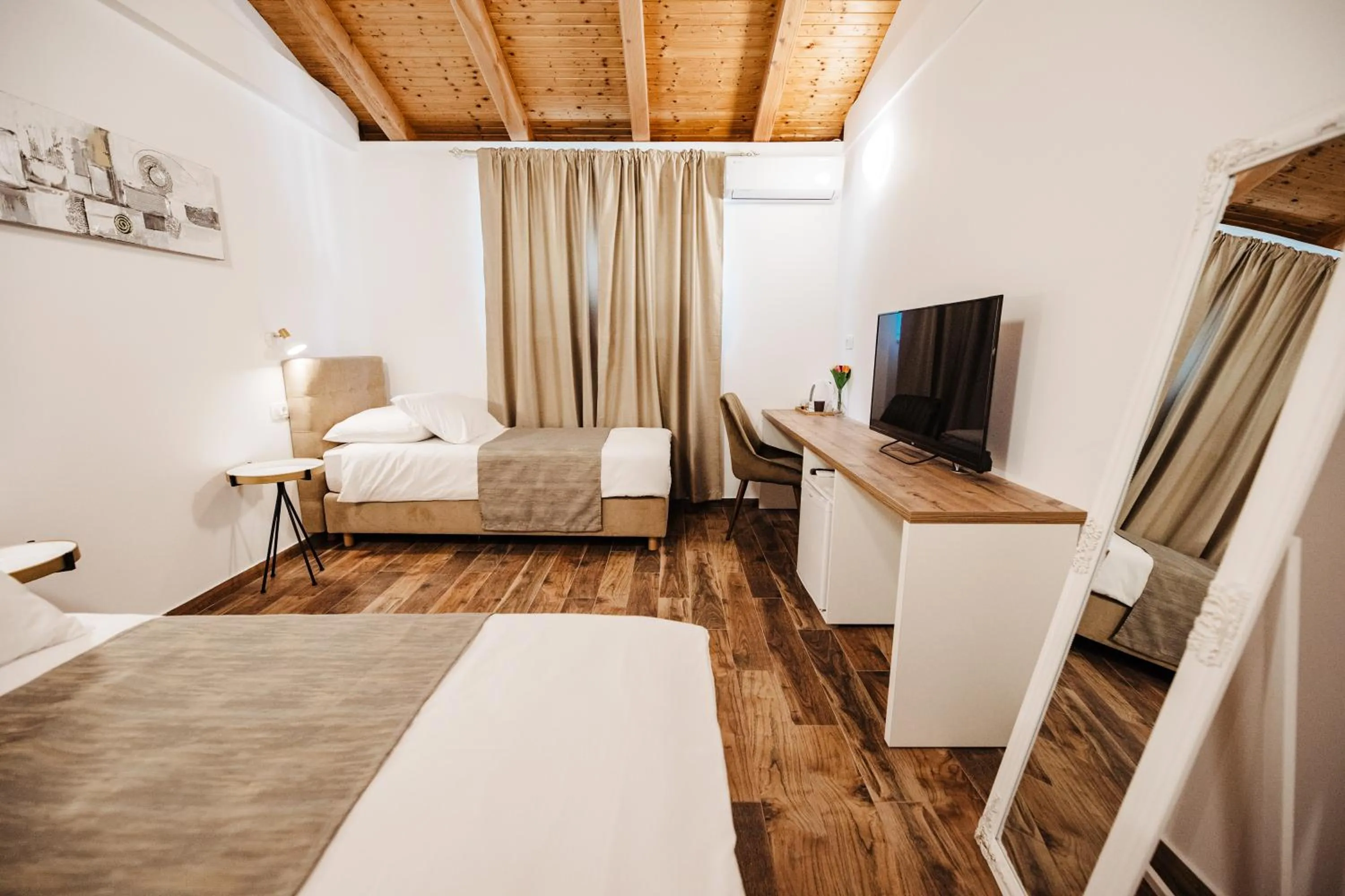 Photo of the whole room in Villa Diana