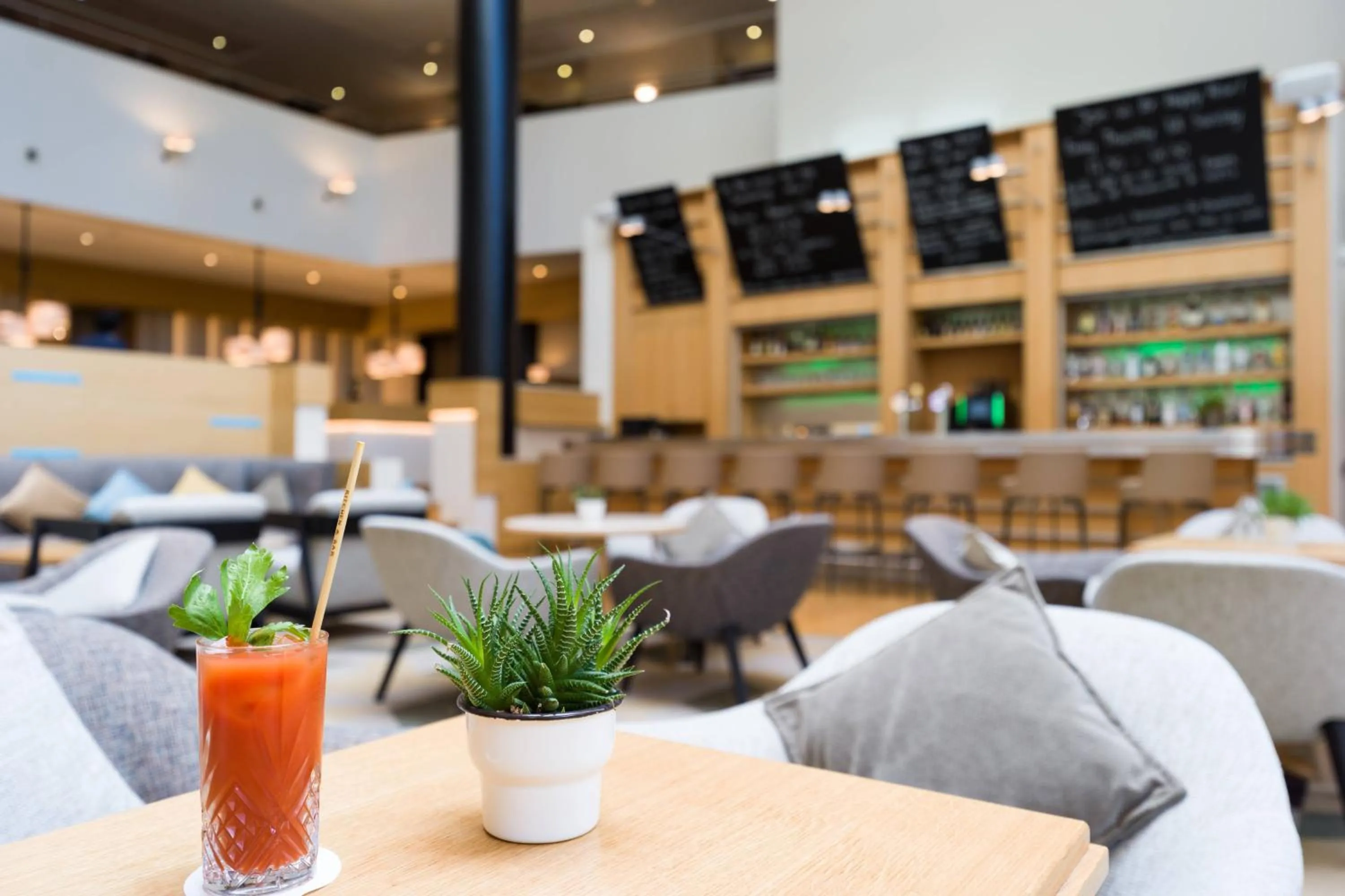 Lounge or bar in Courtyard By Marriott Brussels