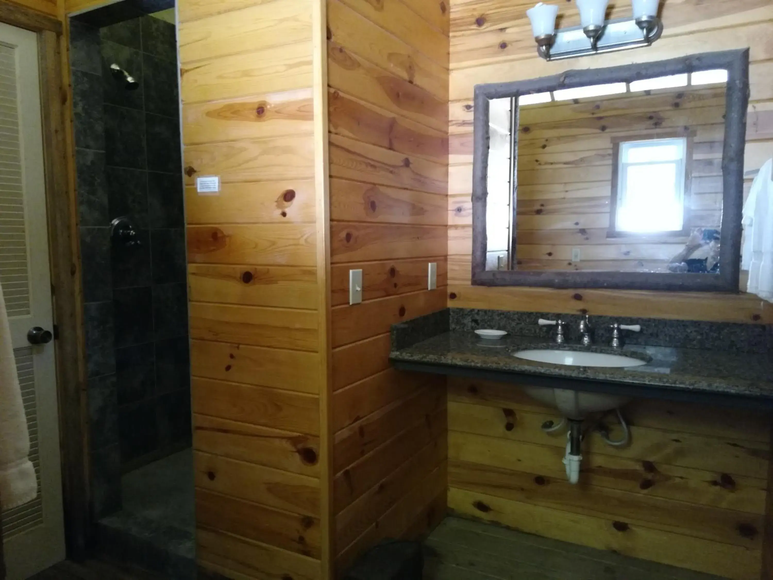 Tent - single occupancy in The Woods Inn Tent - single occupancy in The Woods Inn