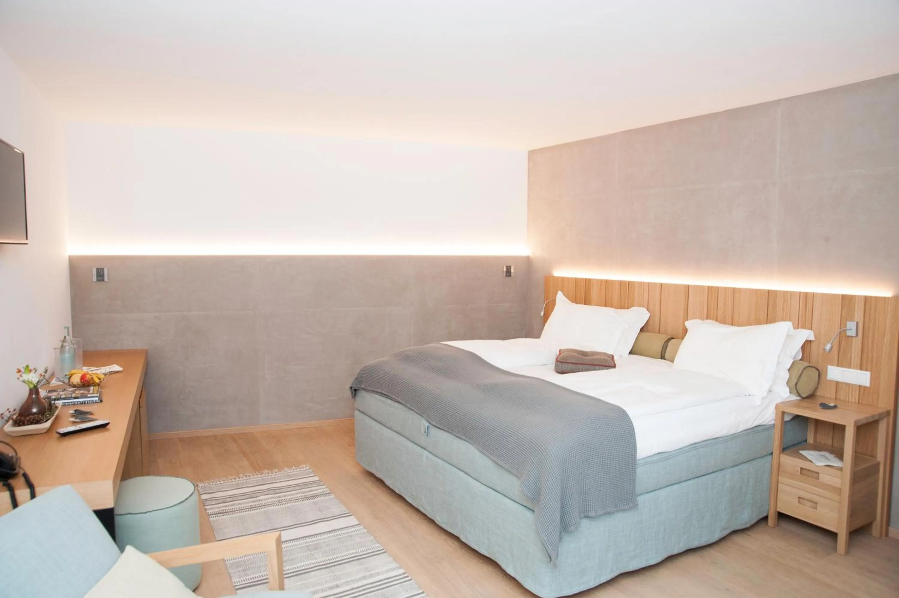 Bedroom, Bed in Hensens Residenz