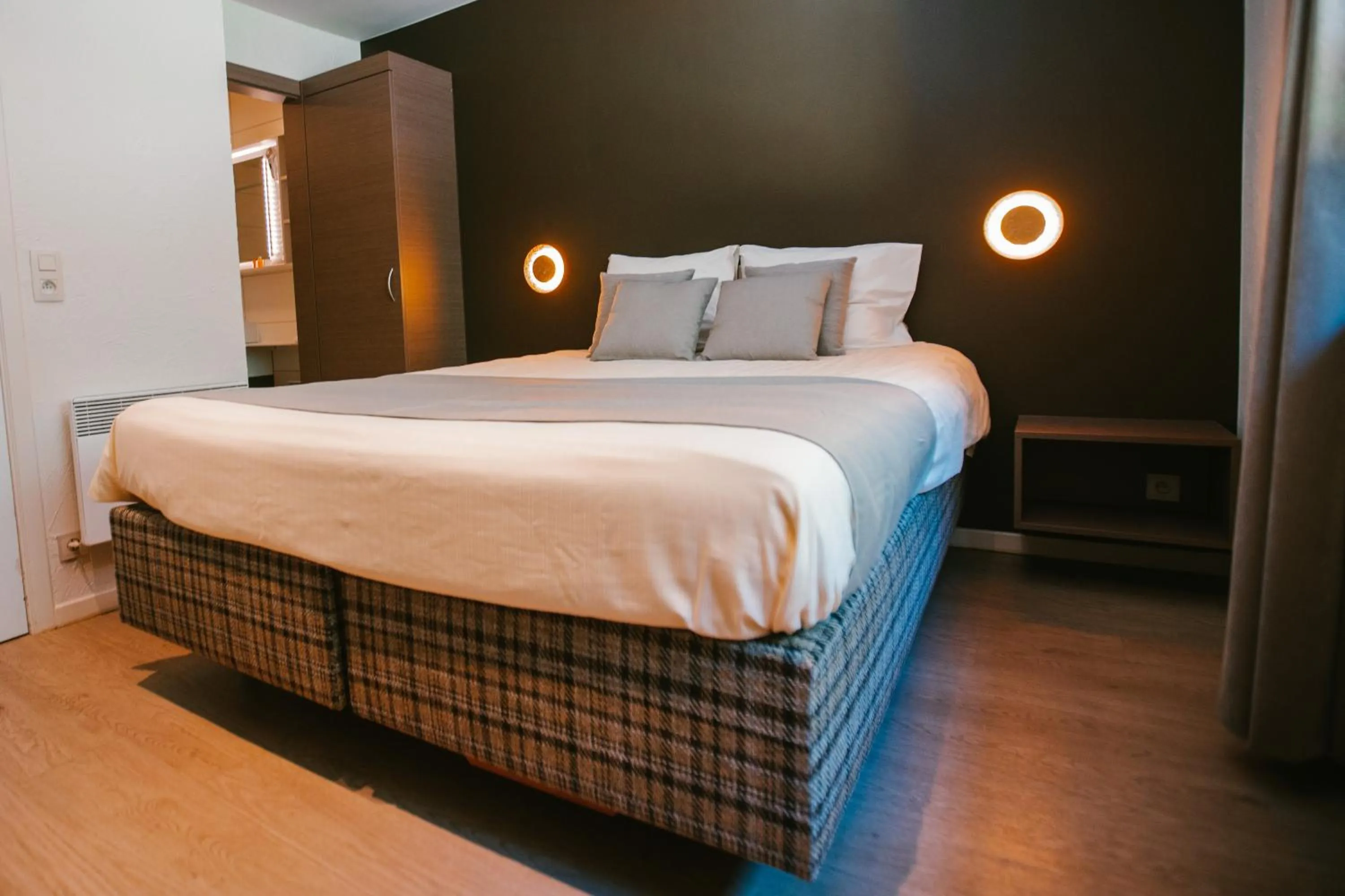 Bedroom, Bed in Hotel Le Val D'arimont