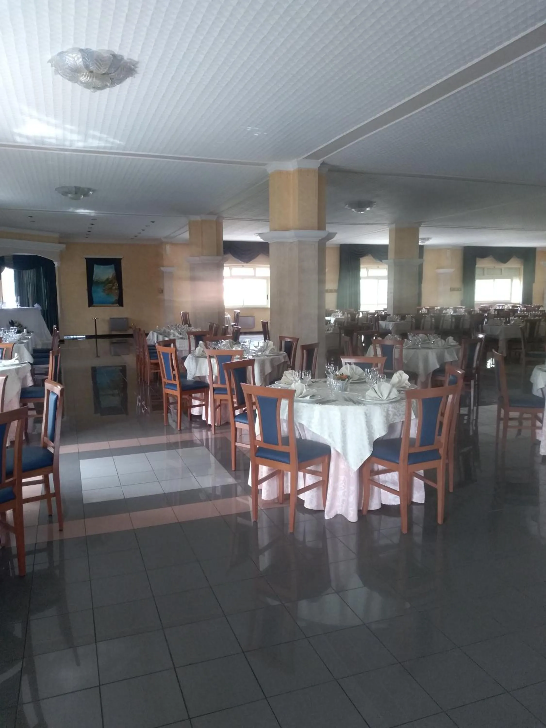 Restaurant/places to eat in Hotel Grandinetti