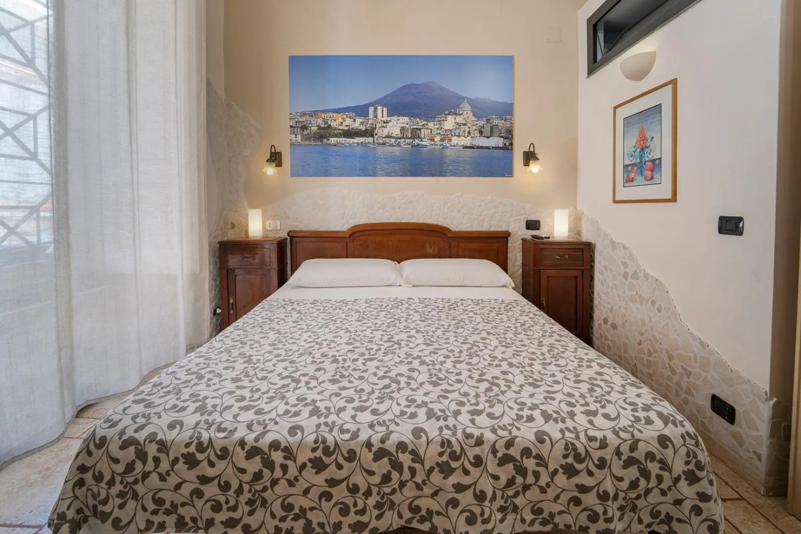 Bedroom, Bed in Domus Vesuvia