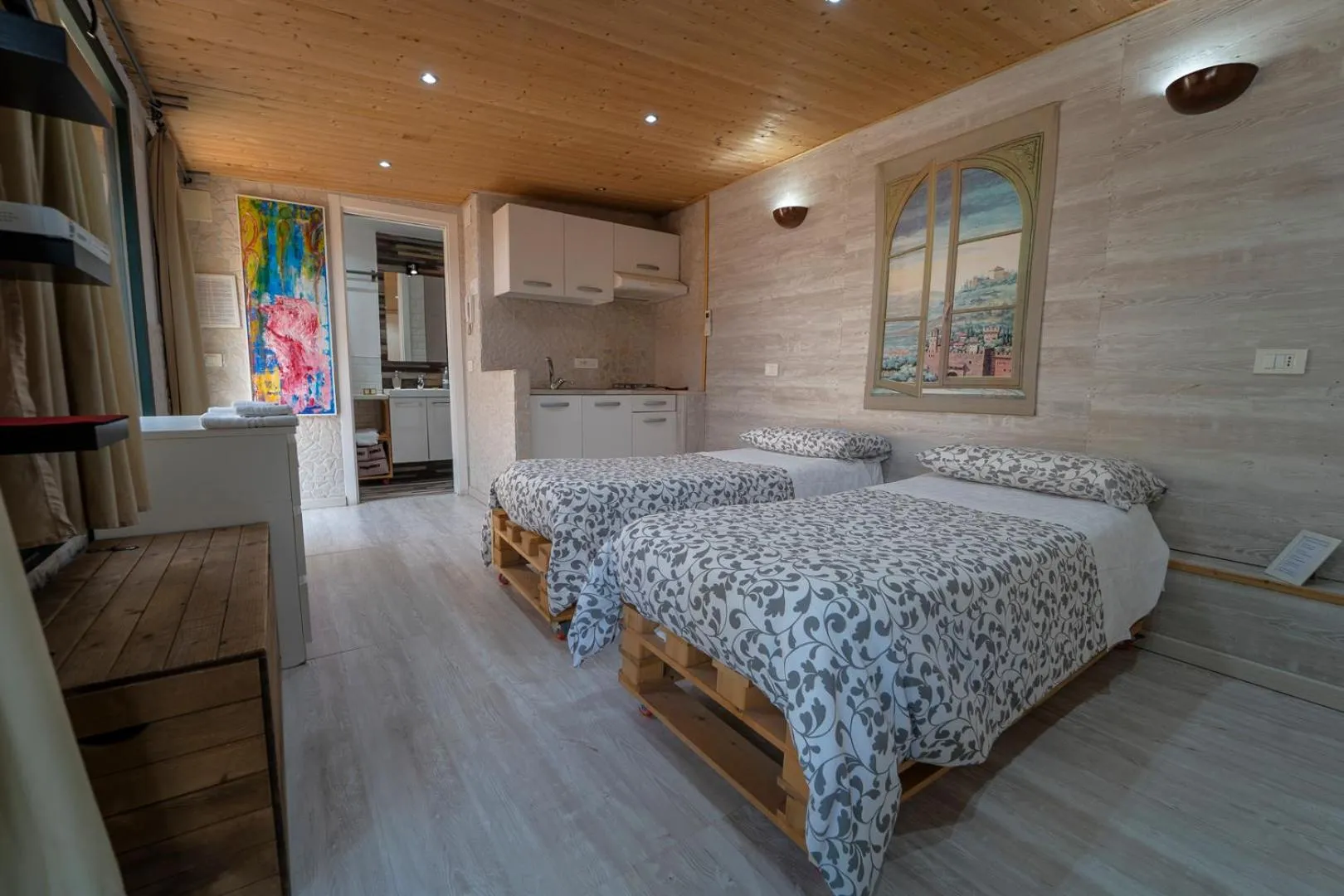 Photo of the whole room, Bed in Domus Vesuvia