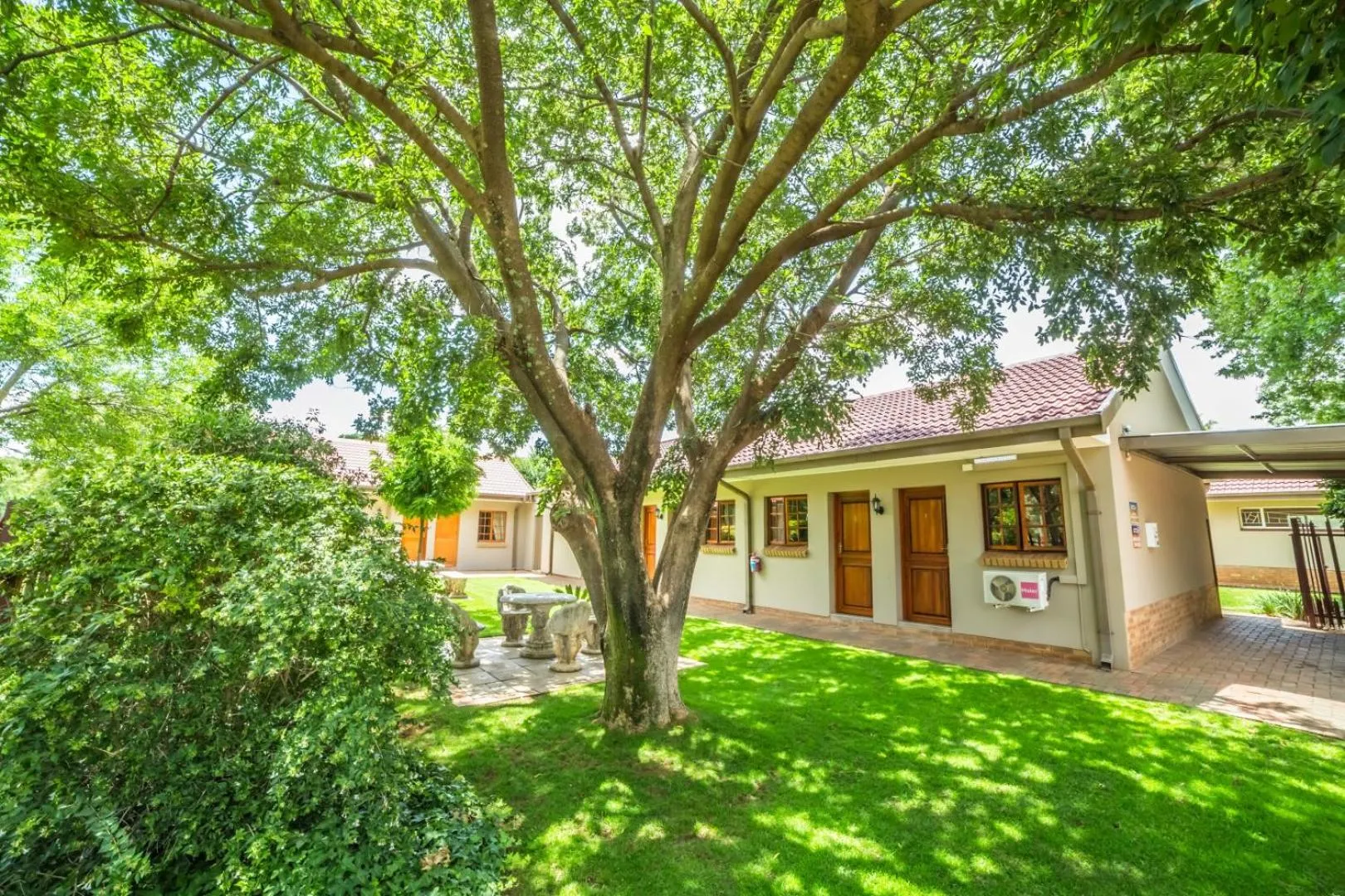 Garden in Beryl1 Guest House