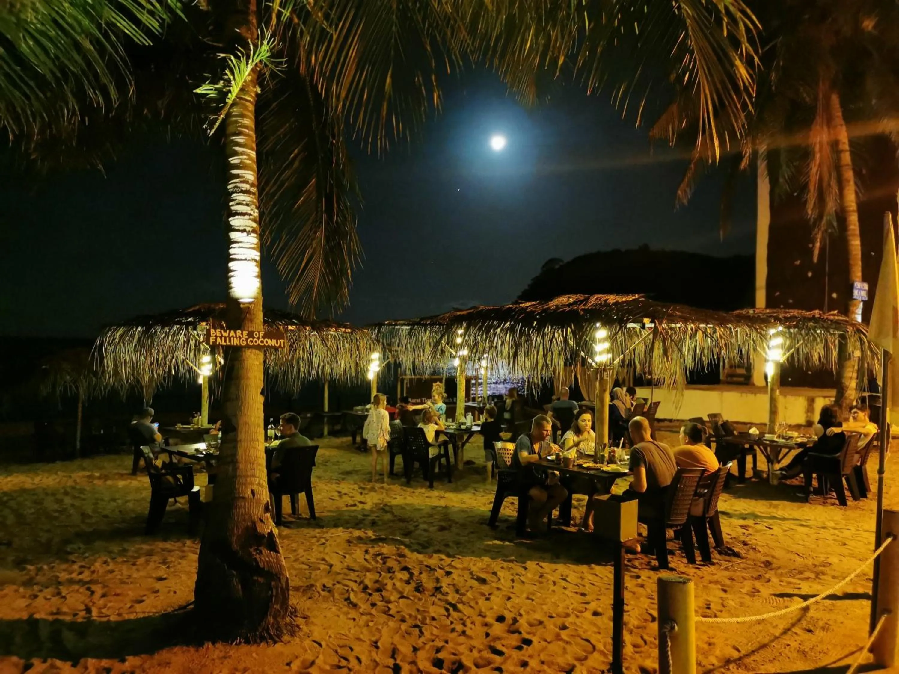 Restaurant/places to eat in The Barat Tioman Beach Resort