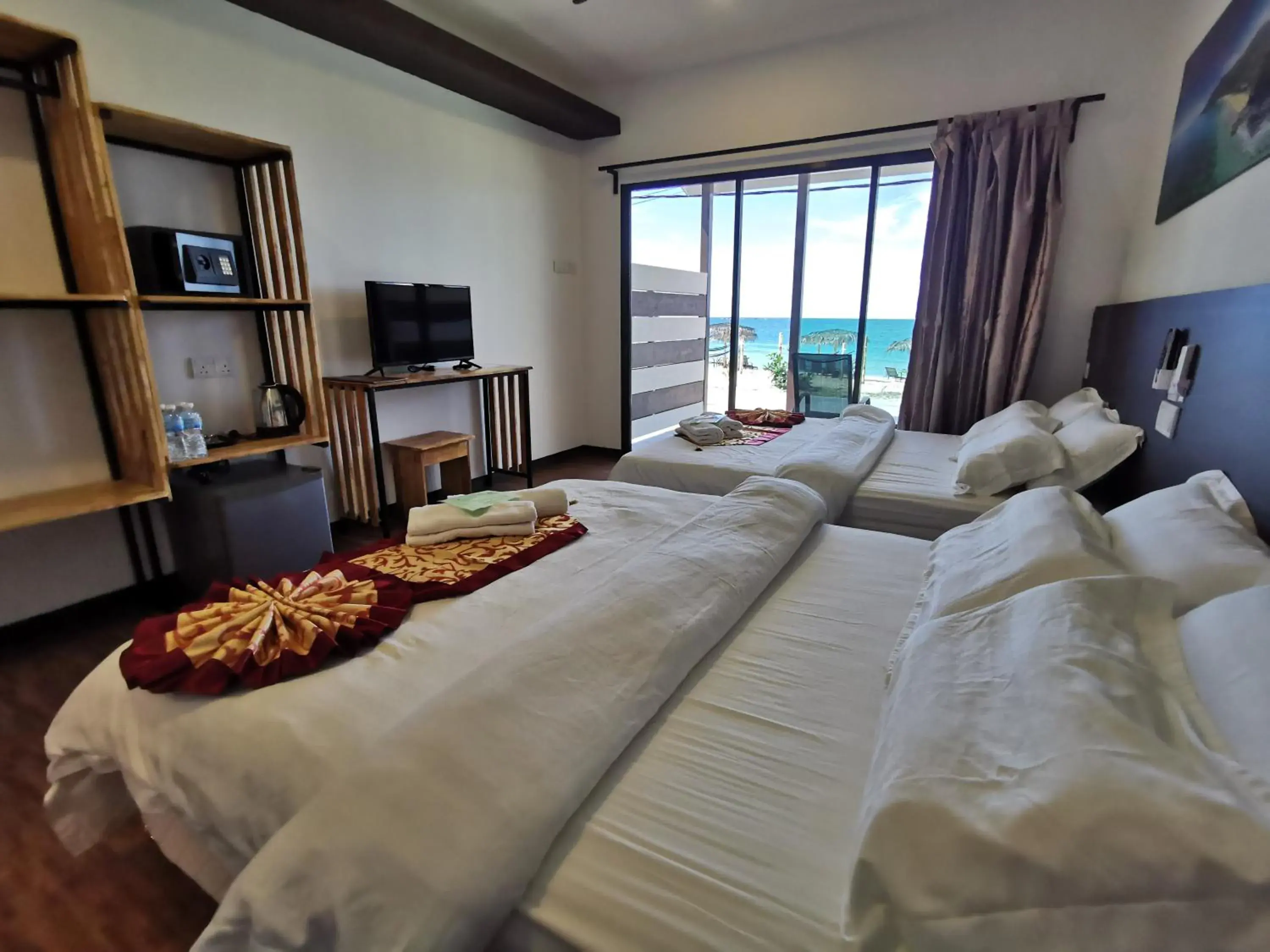 Seafront Villa in The Barat Tioman Beach Resort Seafront Villa in The Barat Tioman Beach Resort