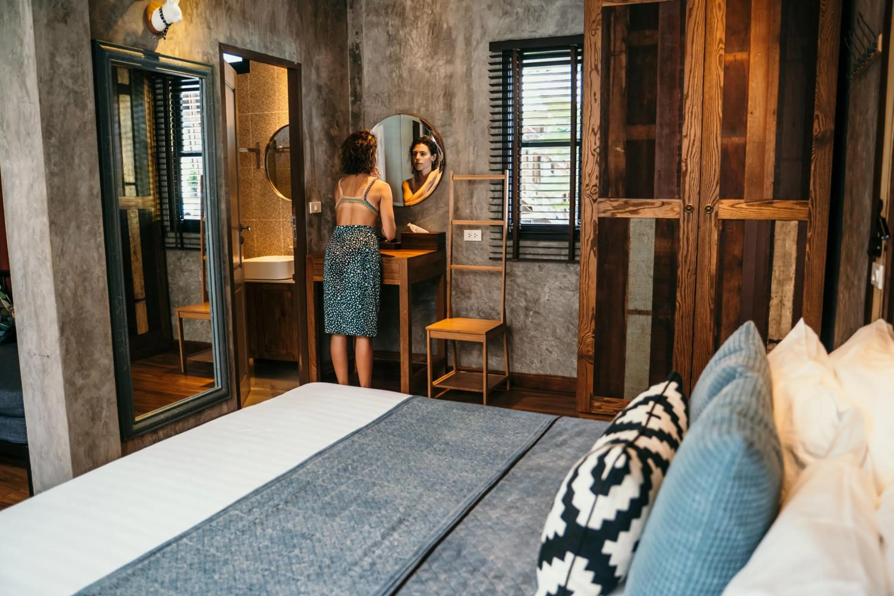 Decorative detail, Bed in Sand in My Shoes Beach Loft
