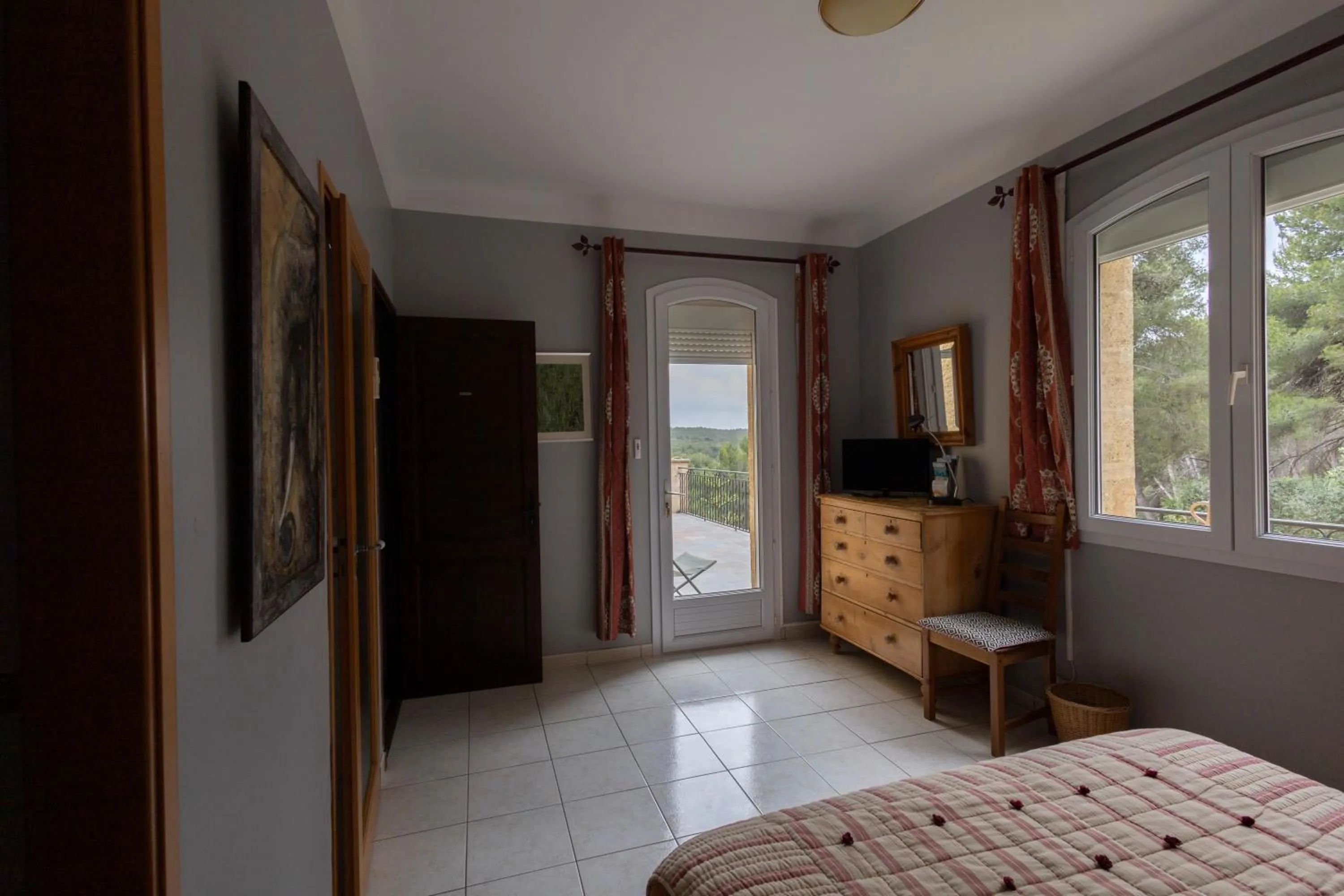 Bed in Villa Violette