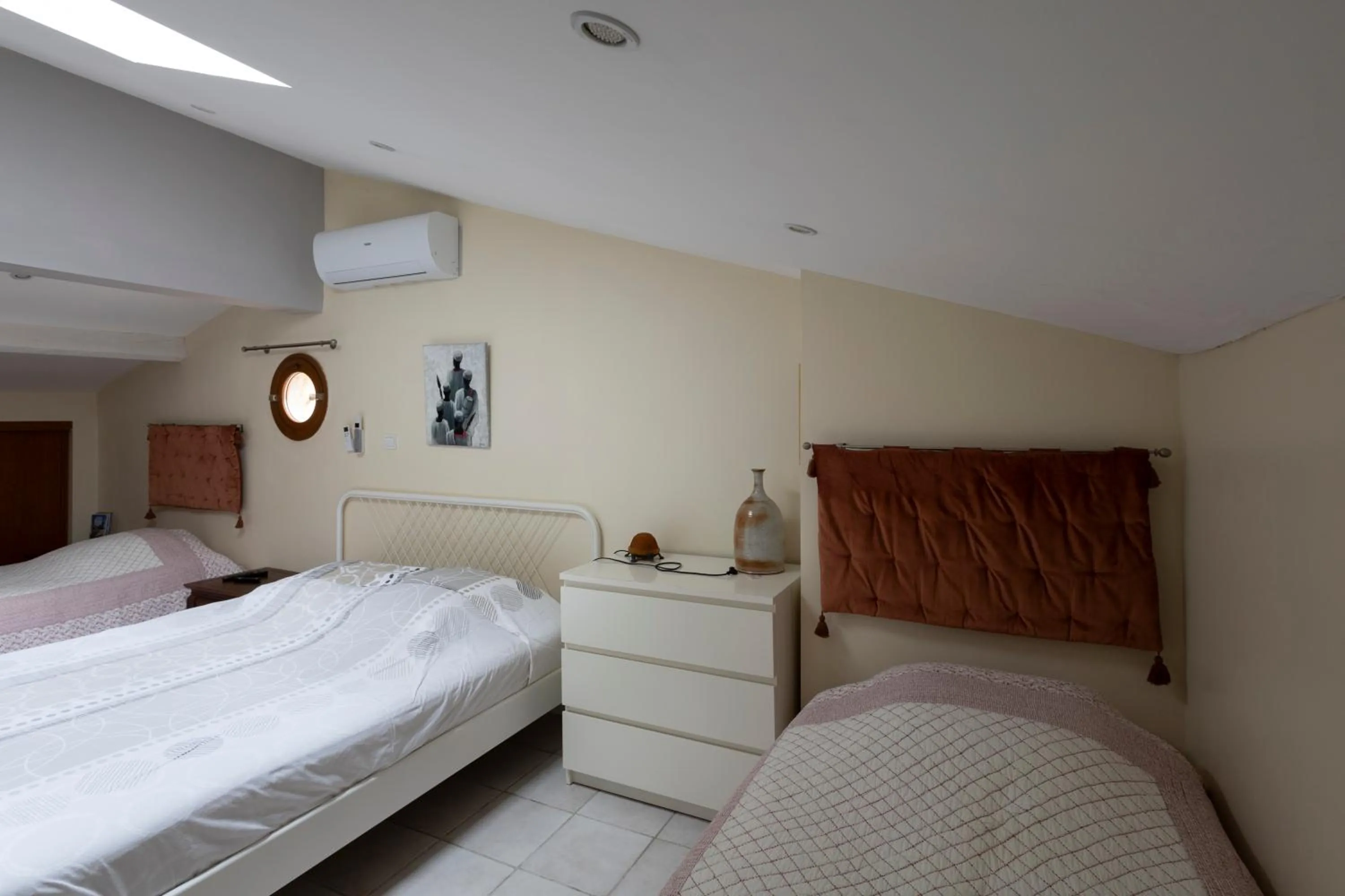 Bed in Villa Violette