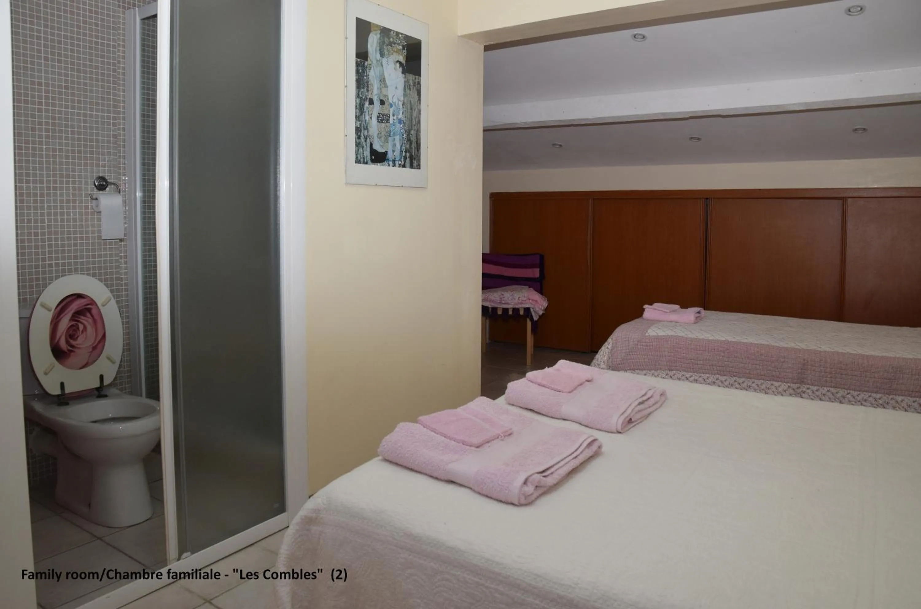 Photo of the whole room, Bed in Villa Violette