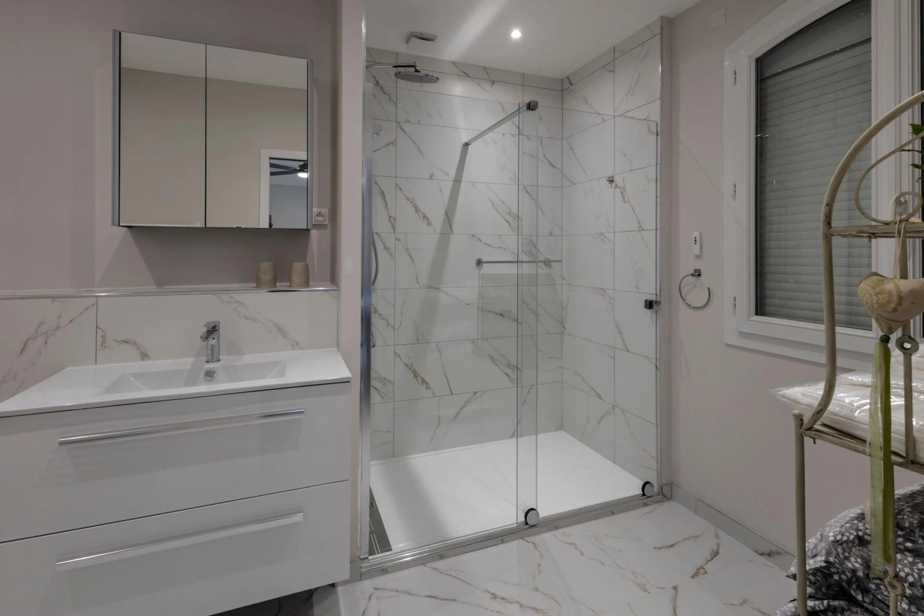 Shower in Villa Violette