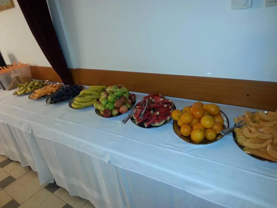 Restaurant/places to eat in Hotel Mirni Kutak