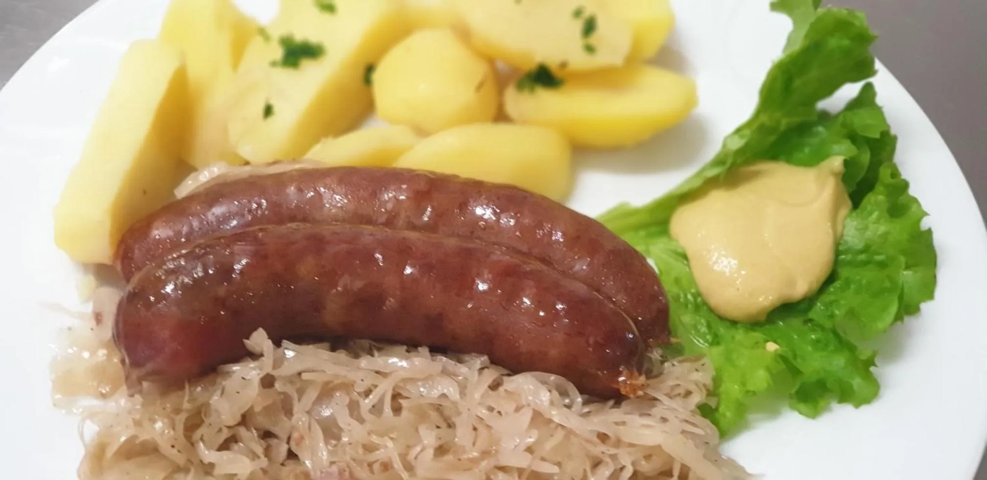 Restaurant/places to eat in Hotel Mirni Kutak