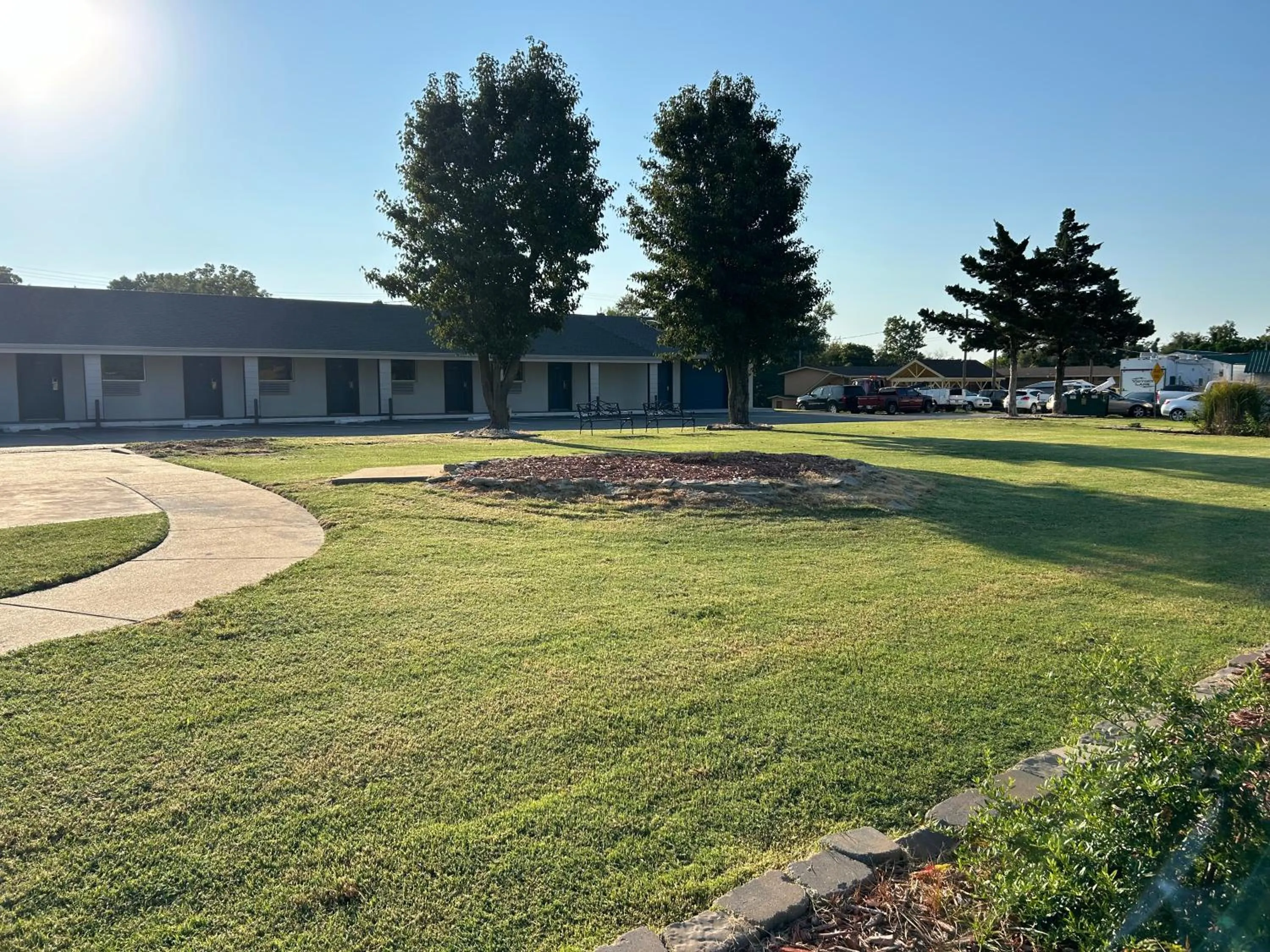 Property building in Motel 6 Ponca City, OK