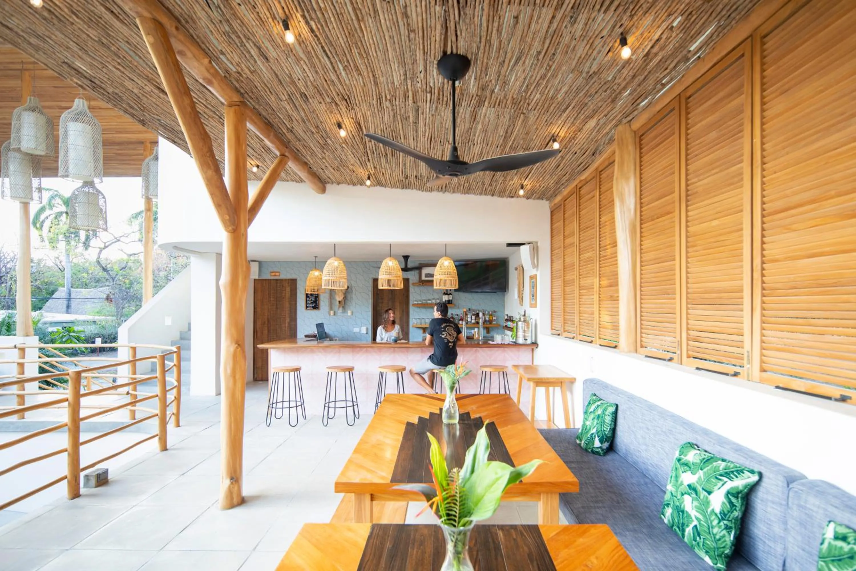 Lounge or bar in The Nomadic Hotel