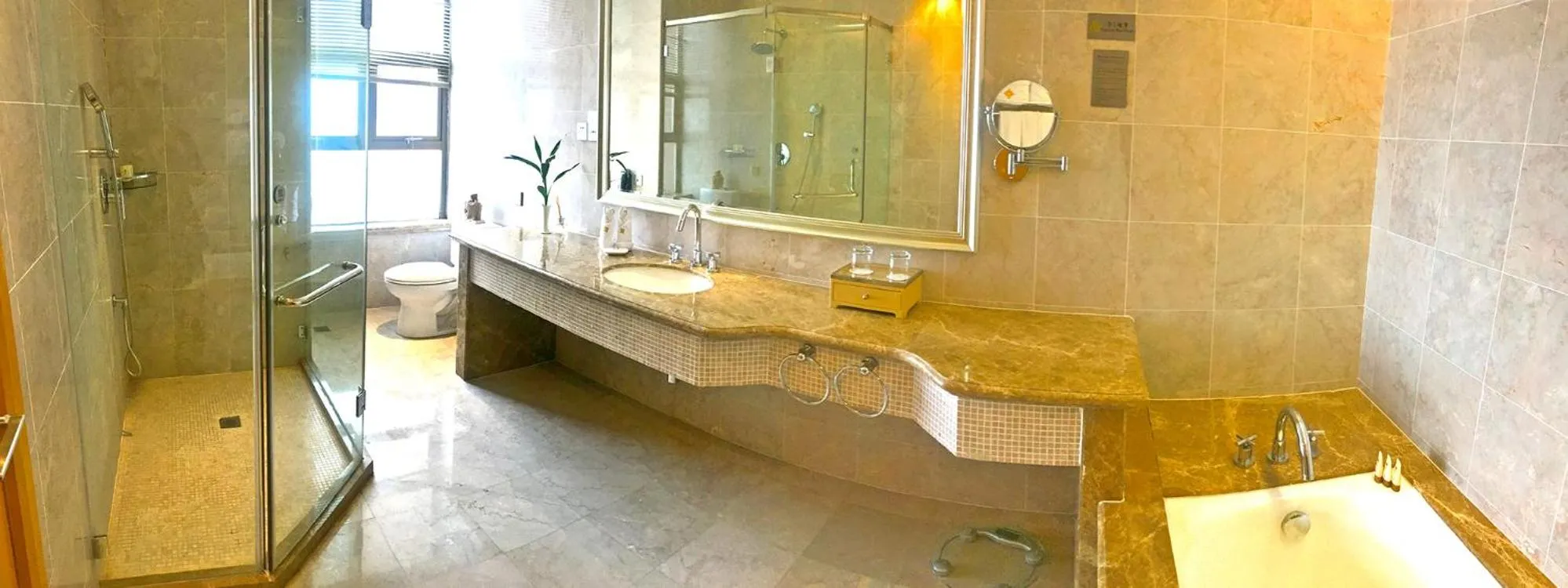 Hui Fu Jinling Hotel