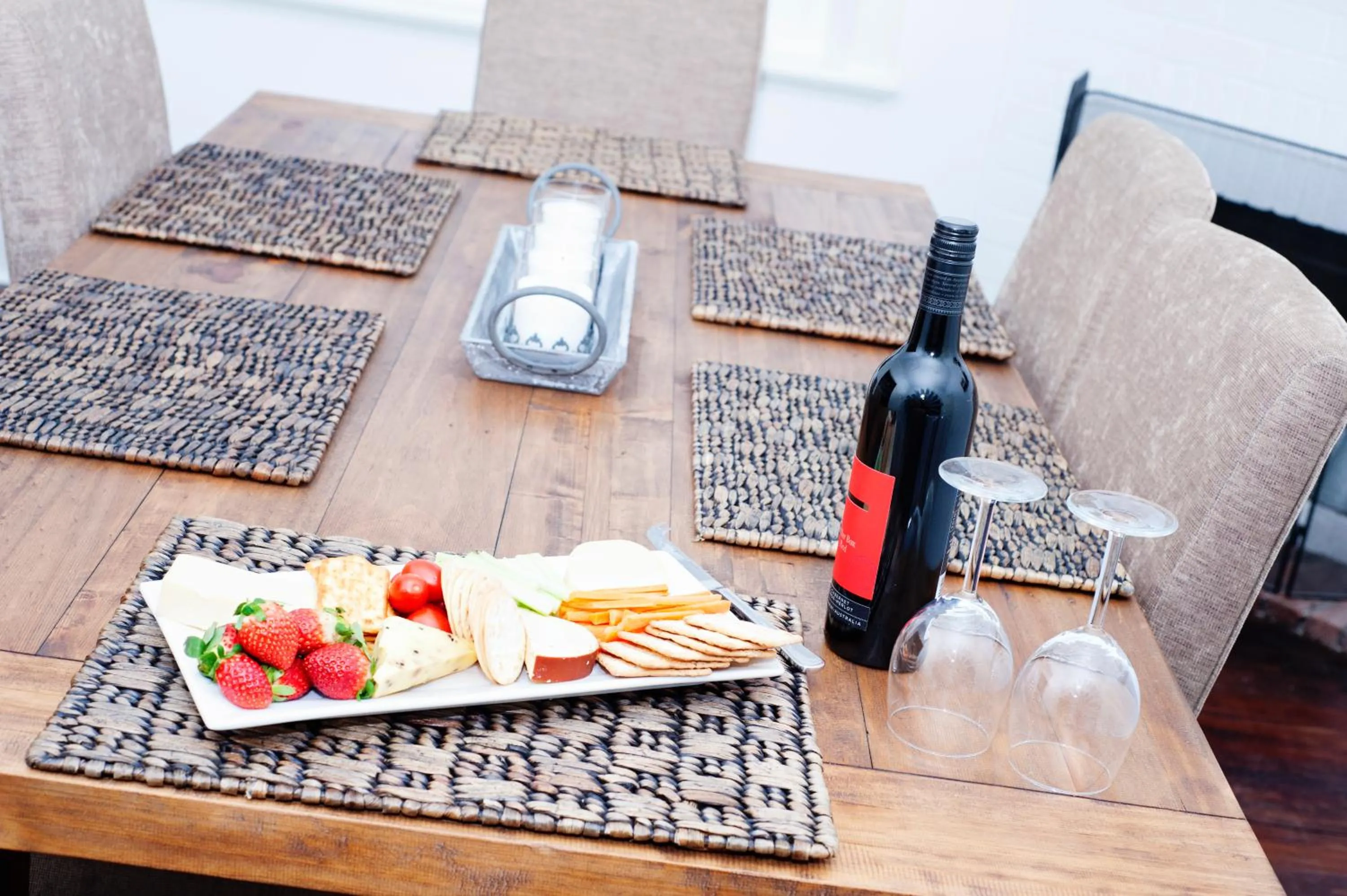 Food and drinks in Two Cow Cottage Bed & Breakfast