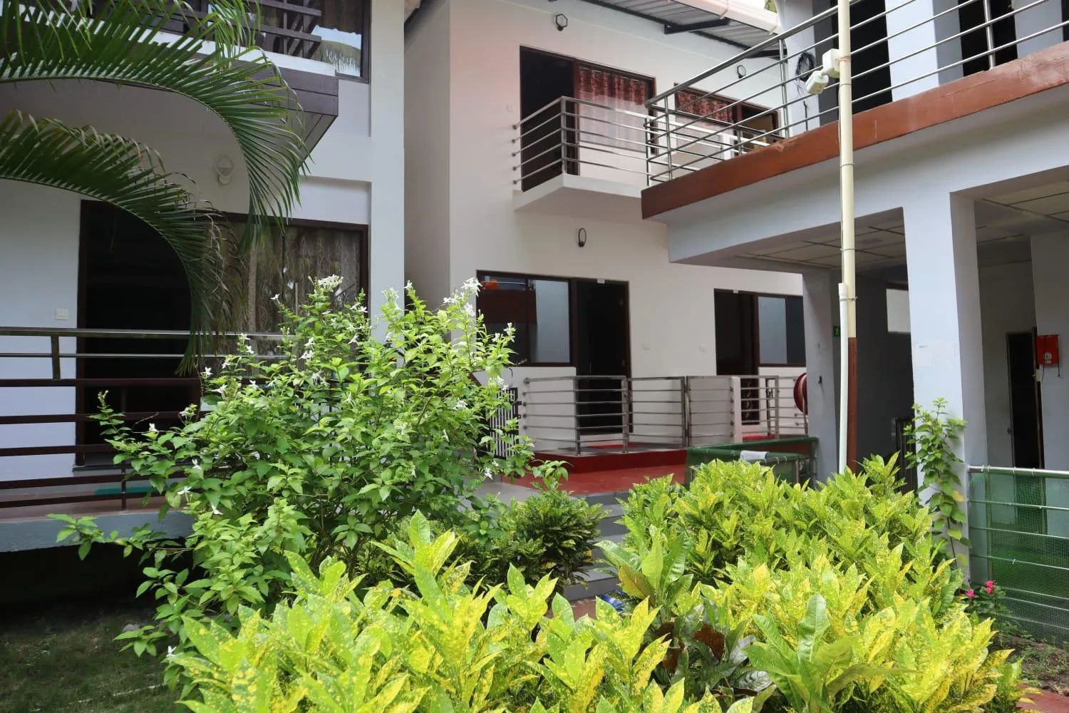 Coconhuts Beach Resort