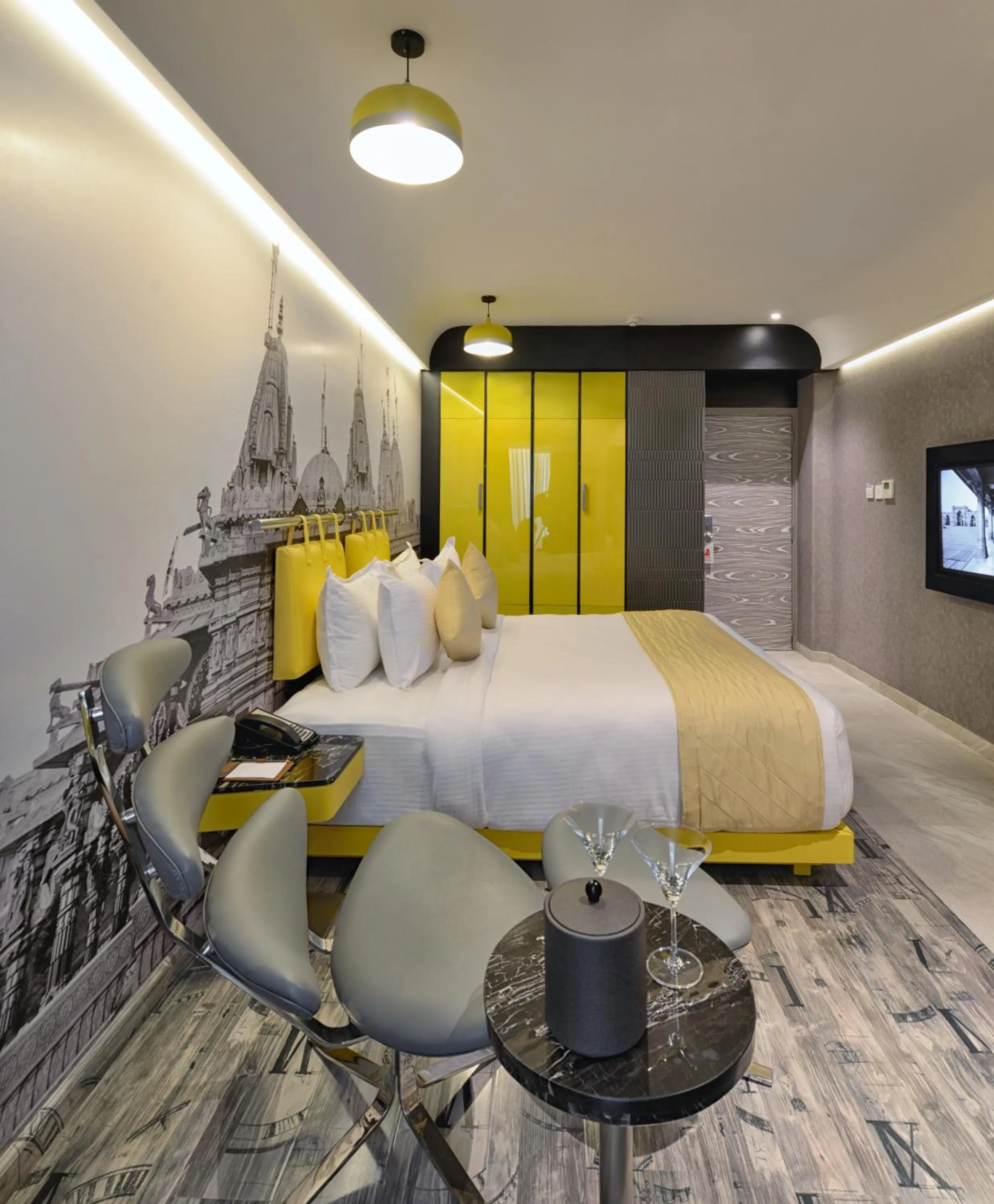 Photo of the whole room, Bed in Regenta Central Antarim Ahmedabad