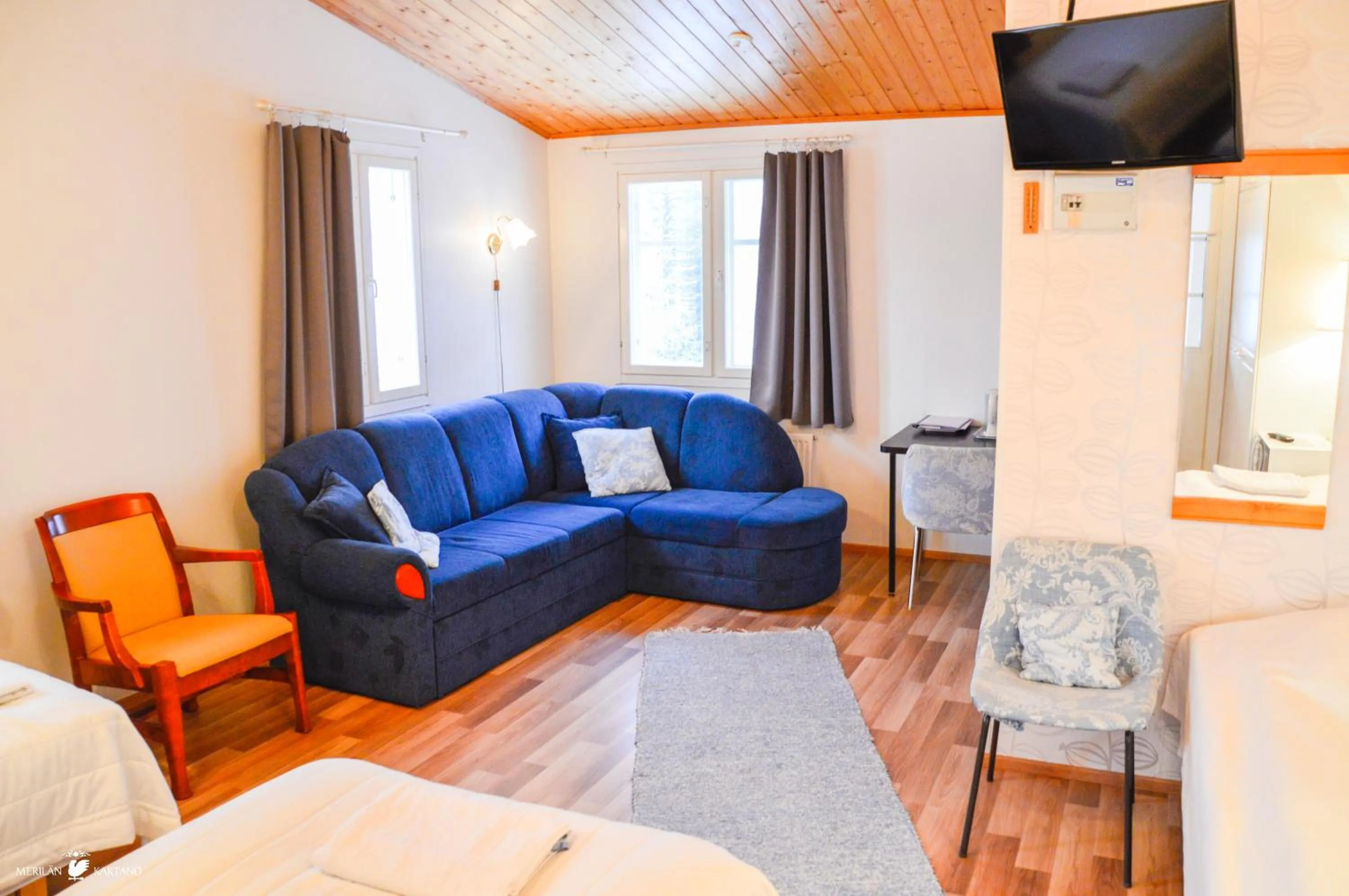 Photo of the whole room, Bed in Merilän Kartano