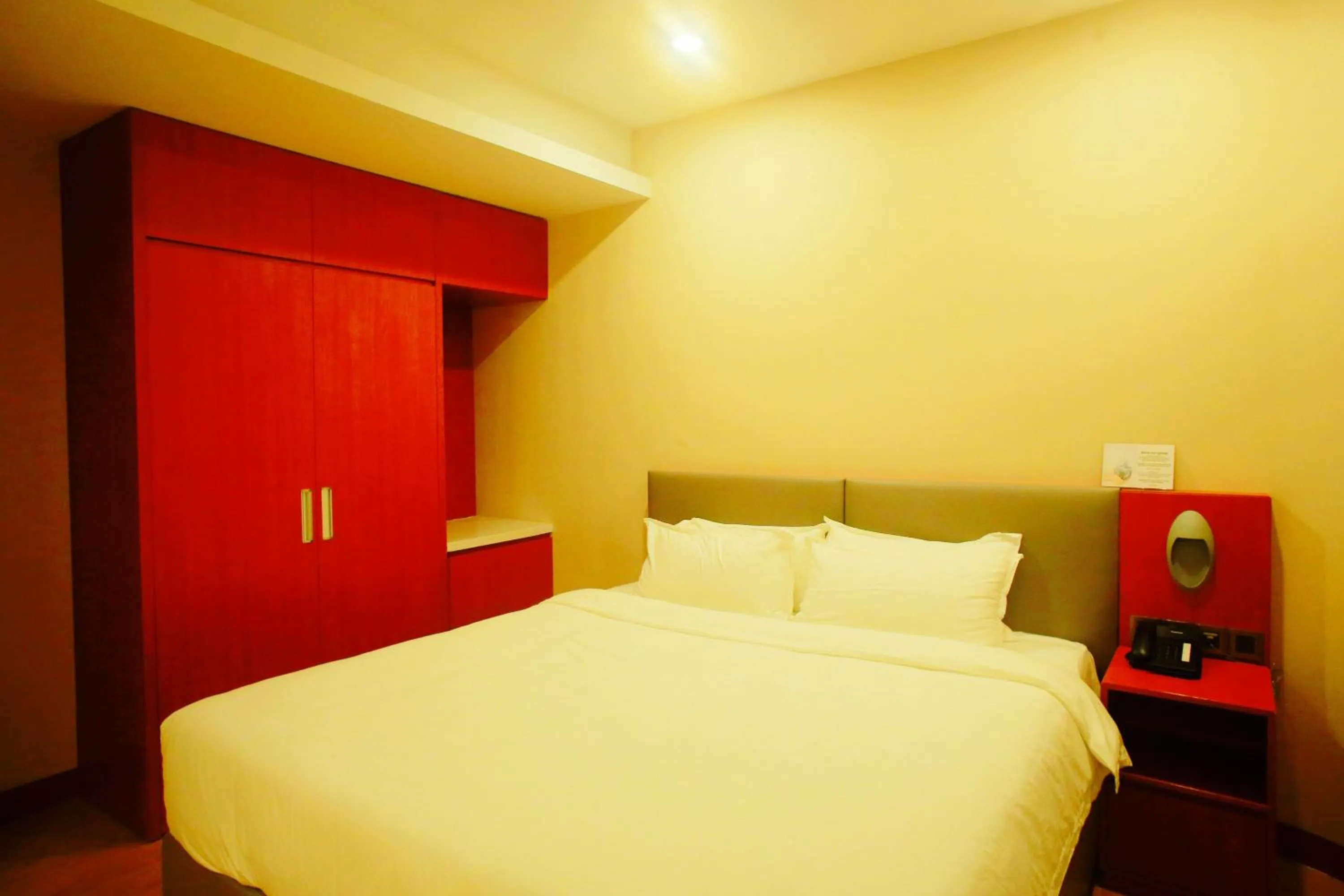 Bed in Bella Vita Hotel