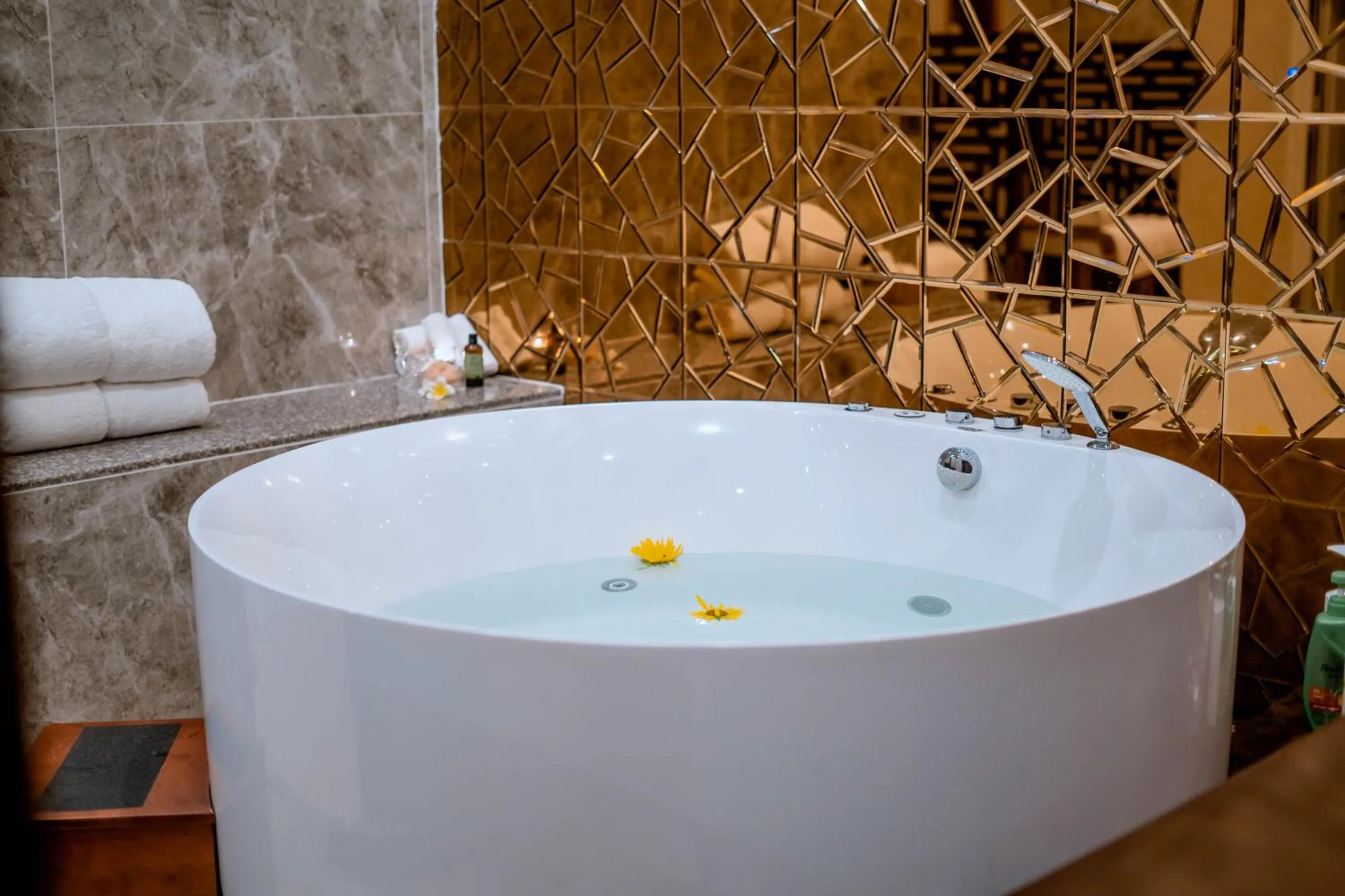 Hot Tub in Bella Vita Hotel