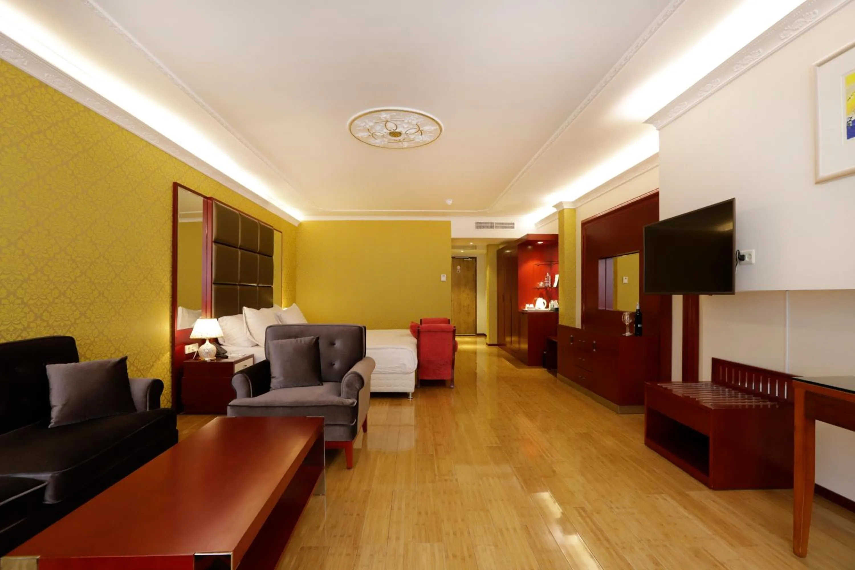 Living room in Chasse Boutique Hotel