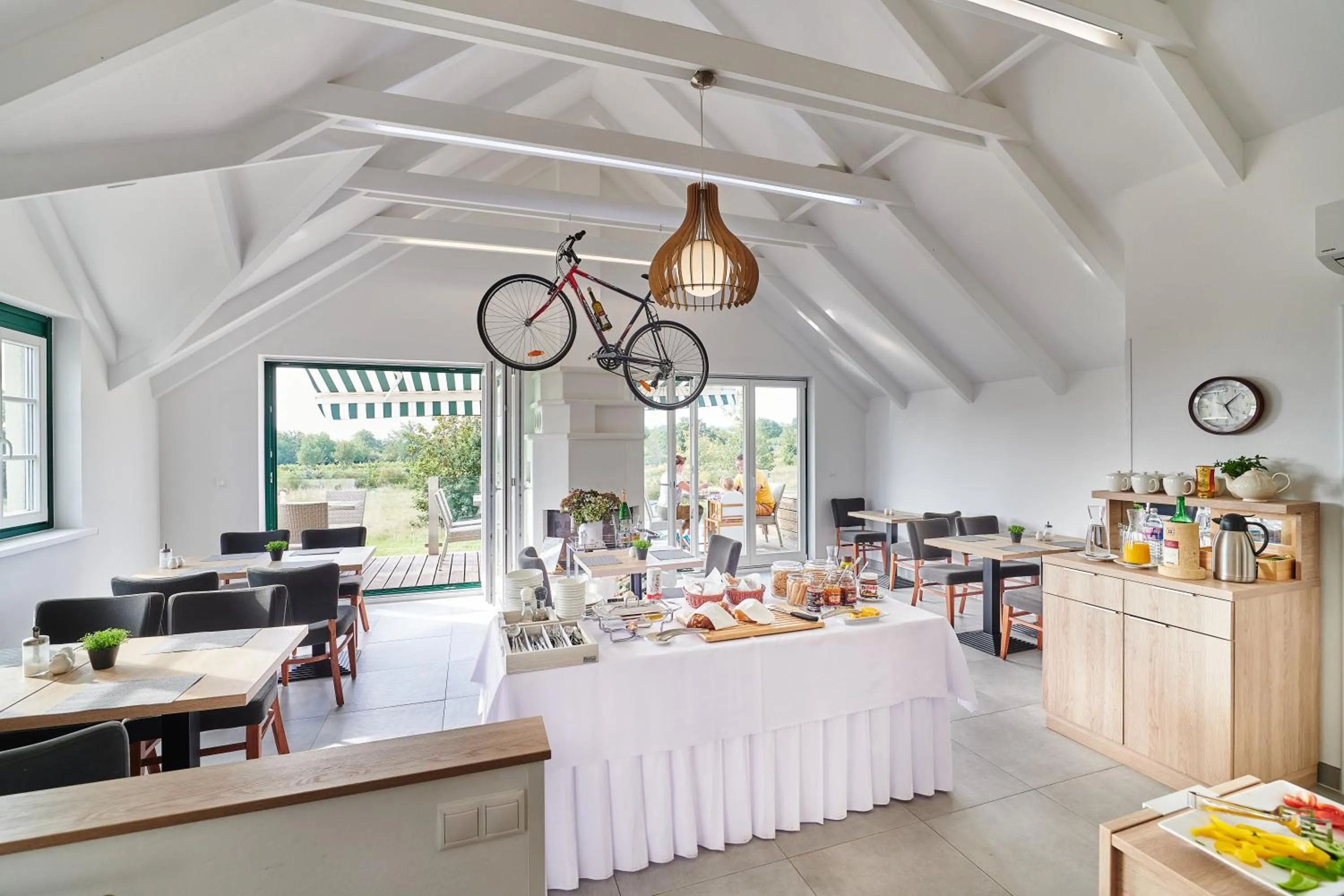 Communal lounge/ TV room in Pension Kral