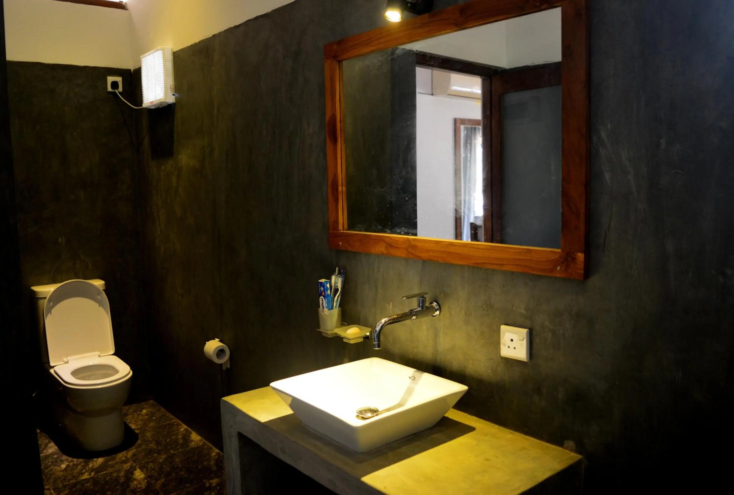 Bathroom in The Countryside Udawalawe