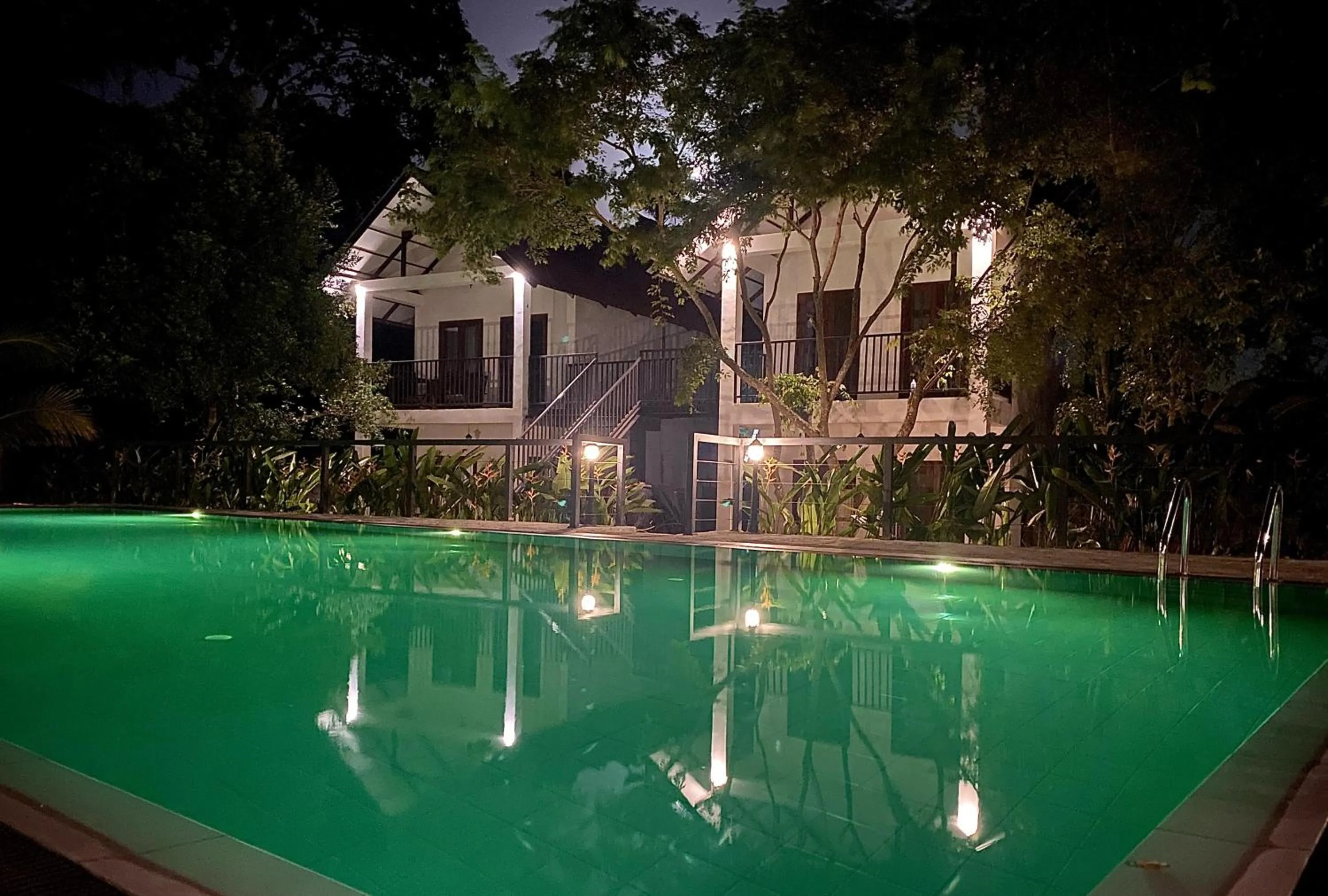 Swimming pool in The Countryside Udawalawe