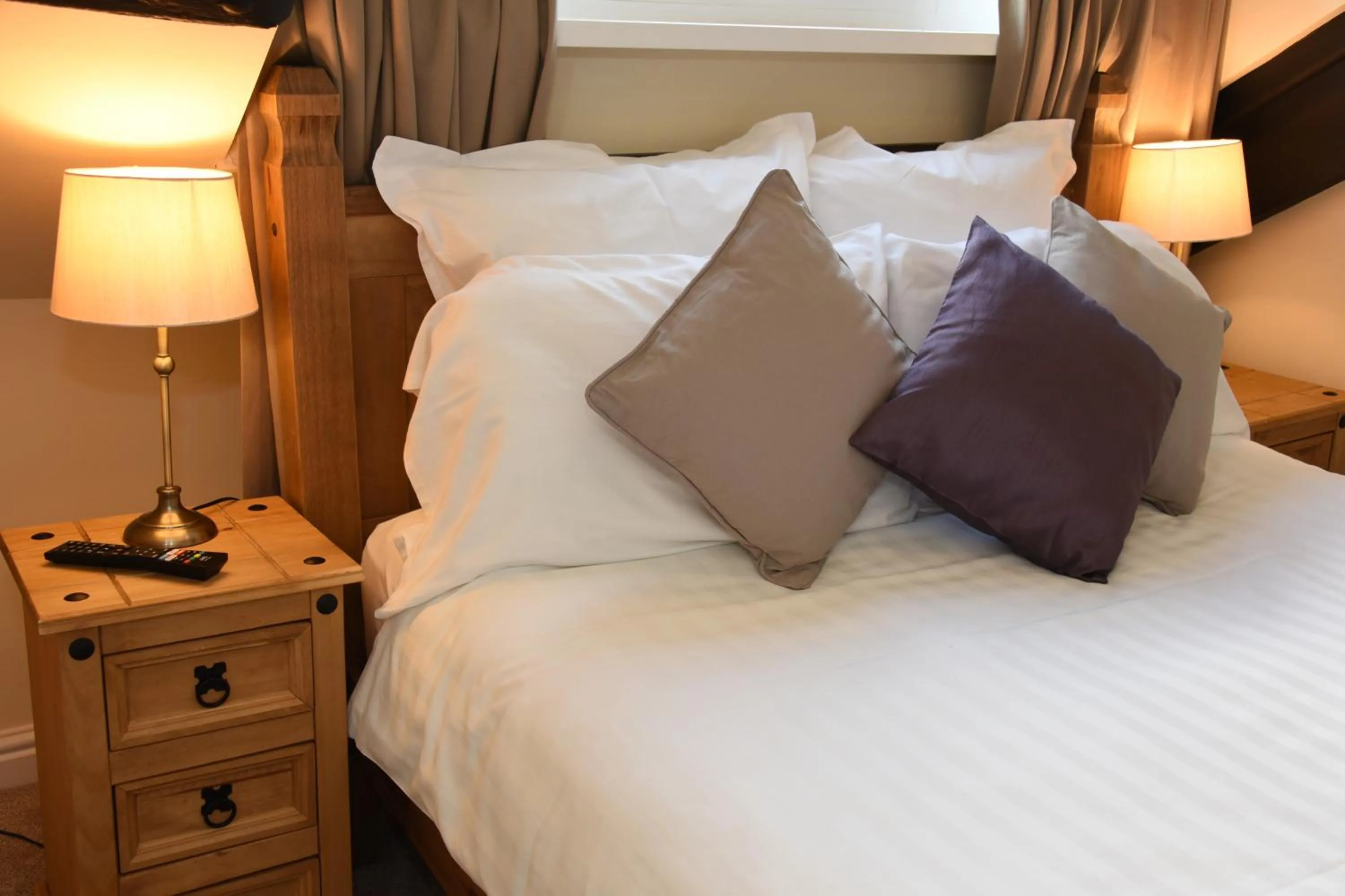 Bed in The Llanelwedd Arms Hotel