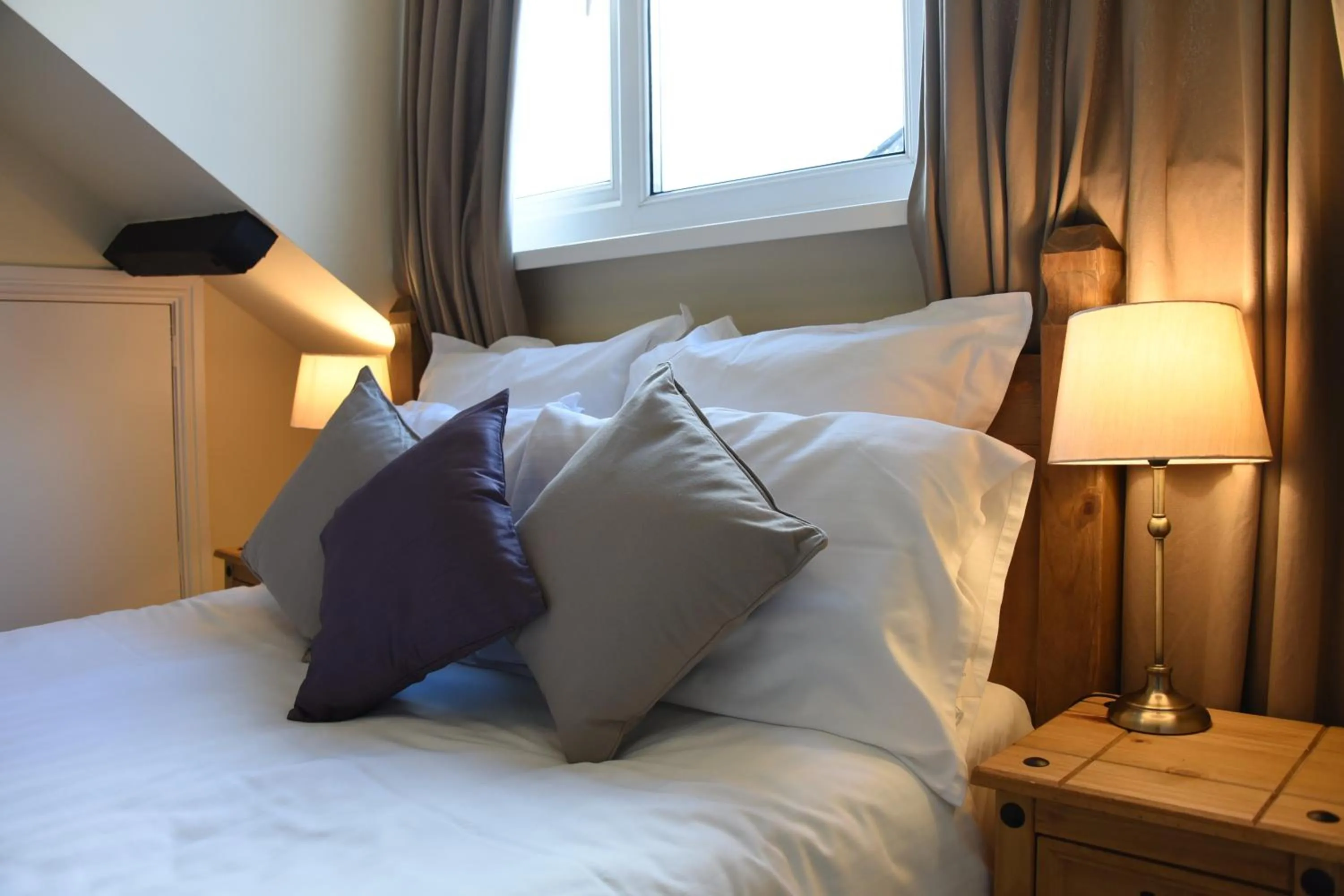 Bed in The Llanelwedd Arms Hotel