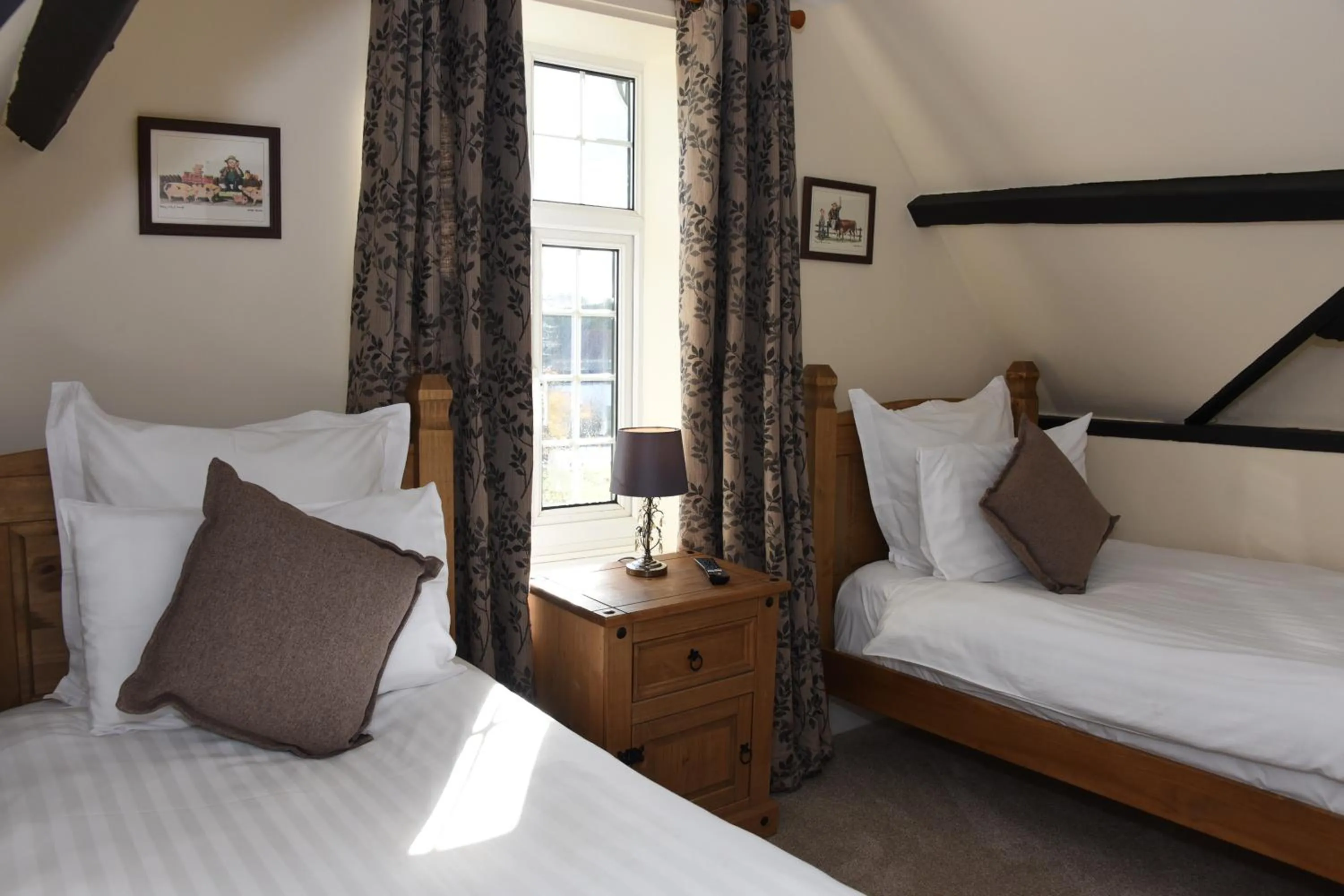 Bed in The Llanelwedd Arms Hotel