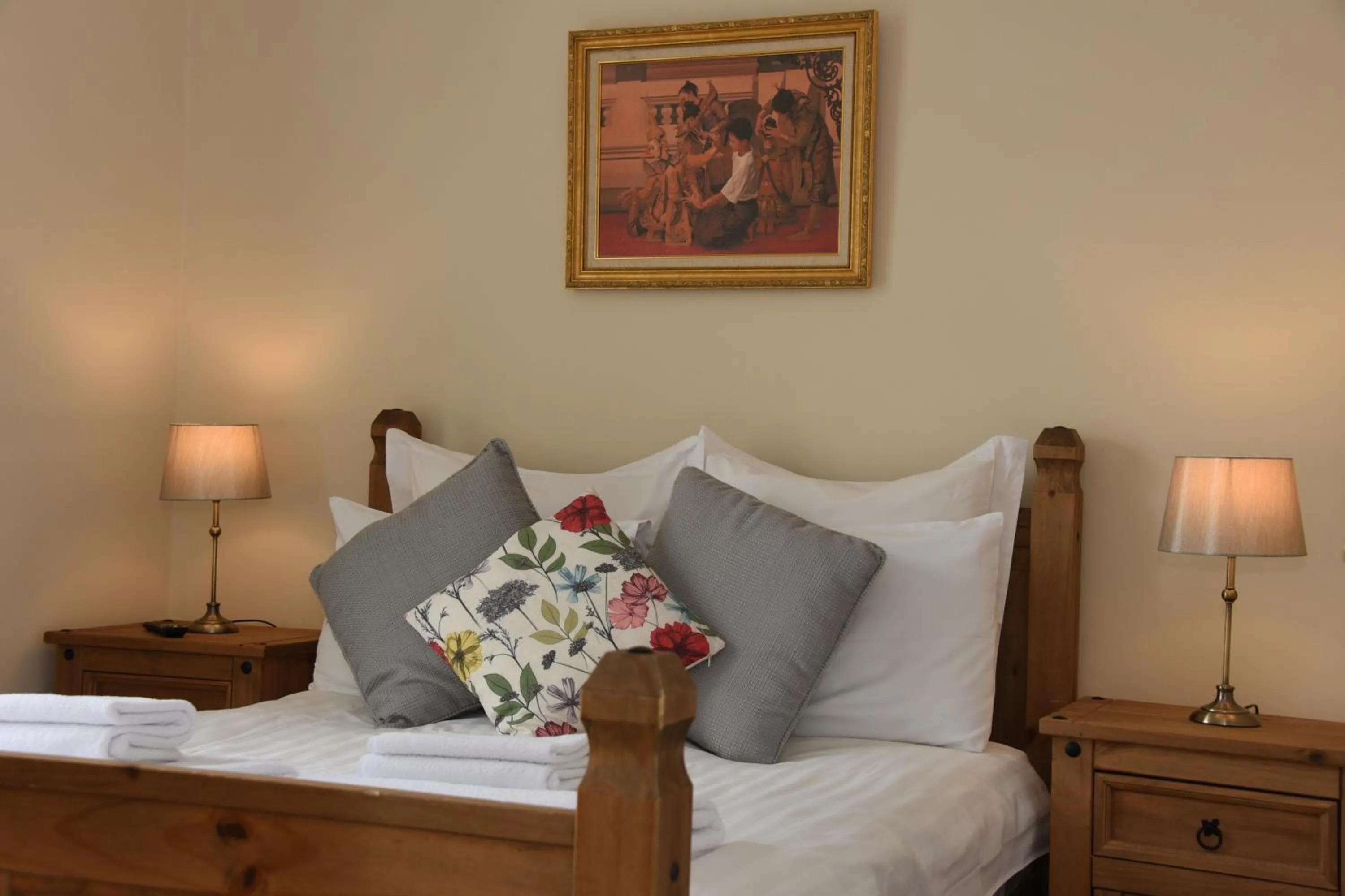 Bed in The Llanelwedd Arms Hotel