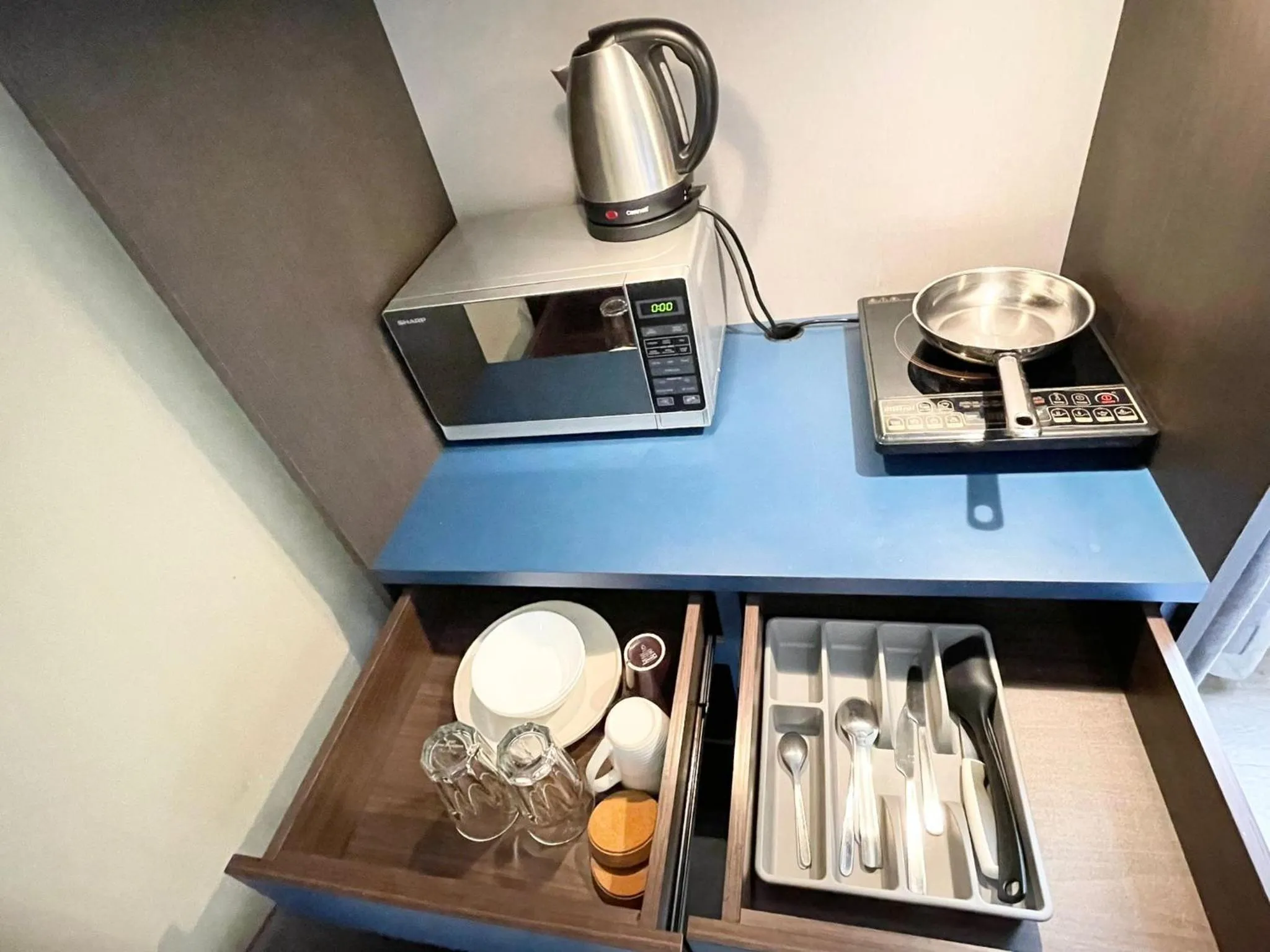 Kitchen or kitchenette in Greatwood Residence at Devonshire