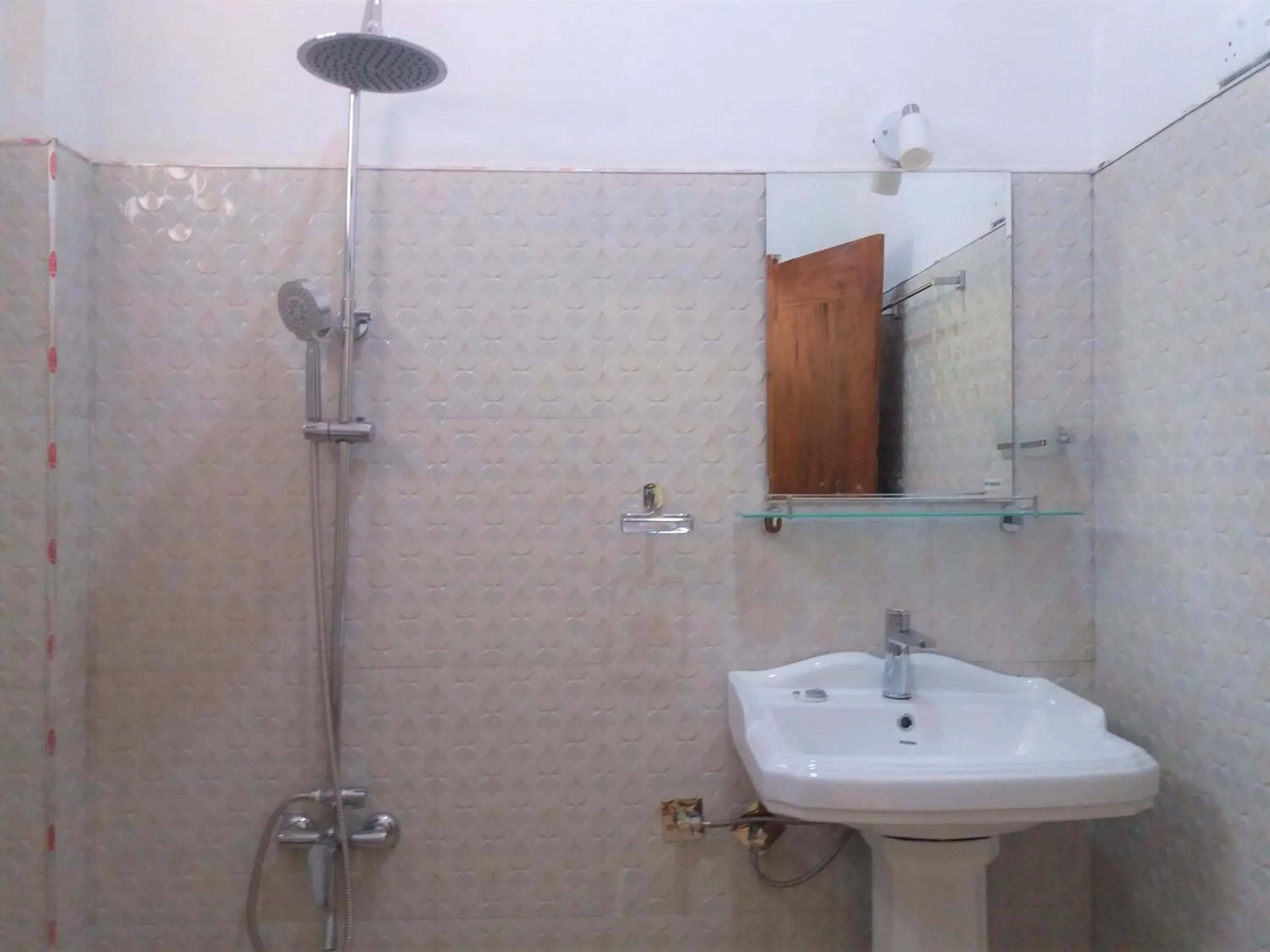 Bathroom in Dinaro Guest