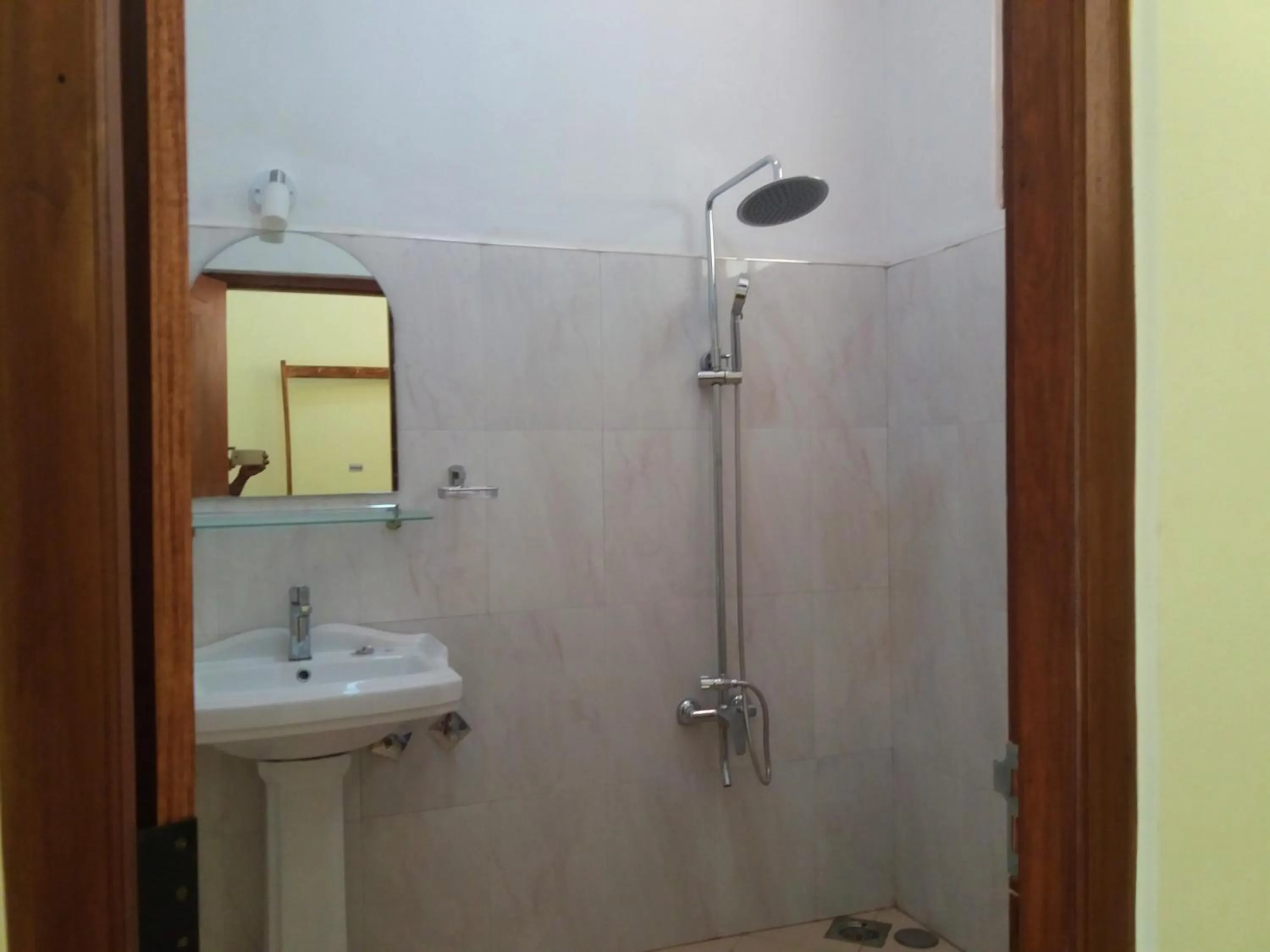 Bathroom in Dinaro Guest
