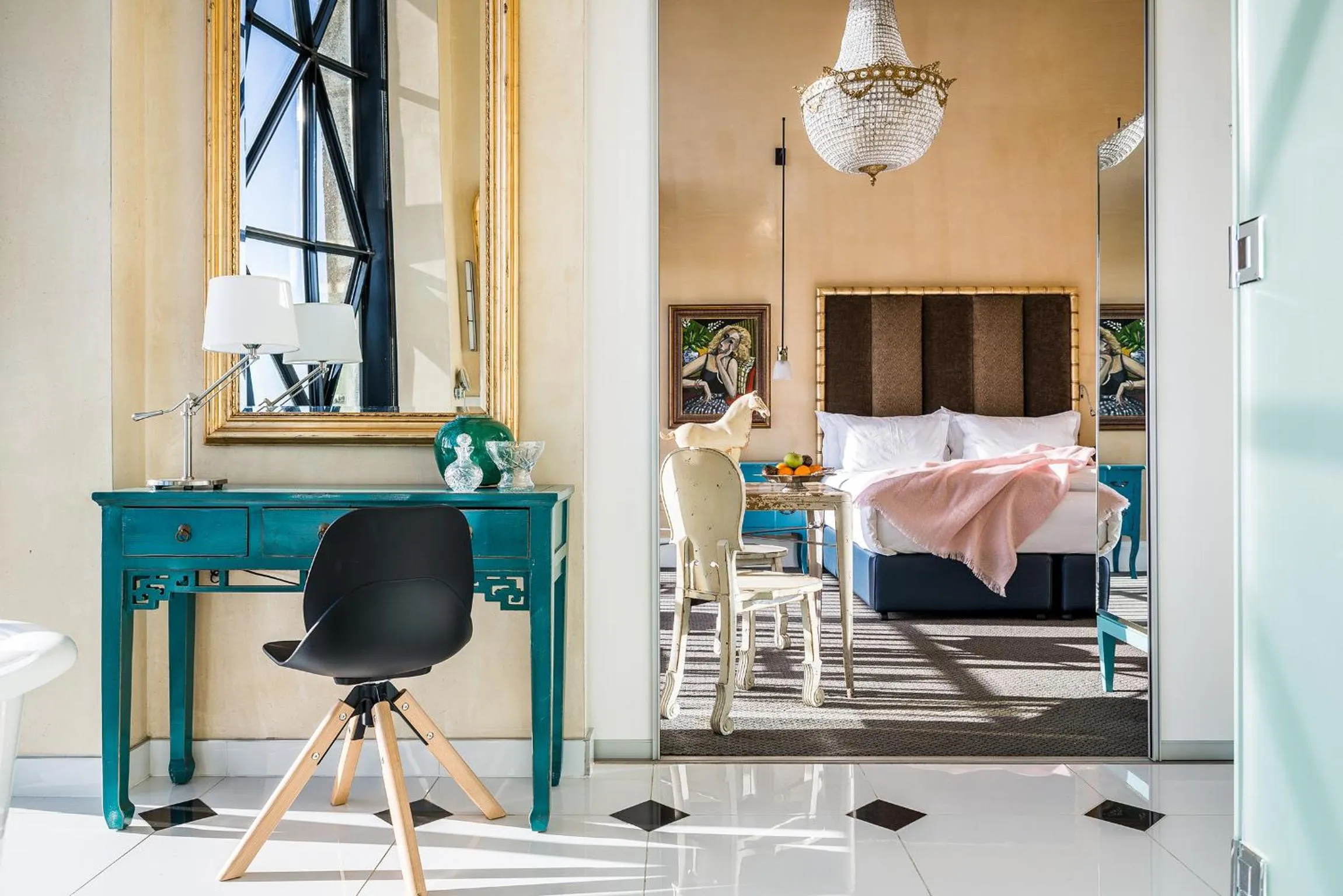 Bedroom, Bed in The Silo Hotel