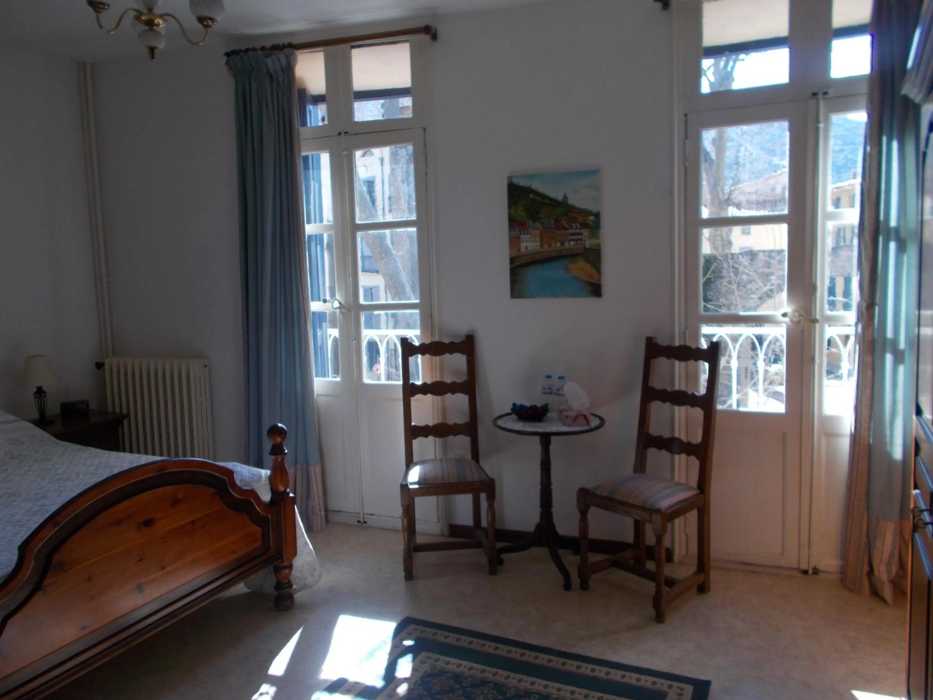 Bathroom, Bed in Poppys Chambres d'Hotes
