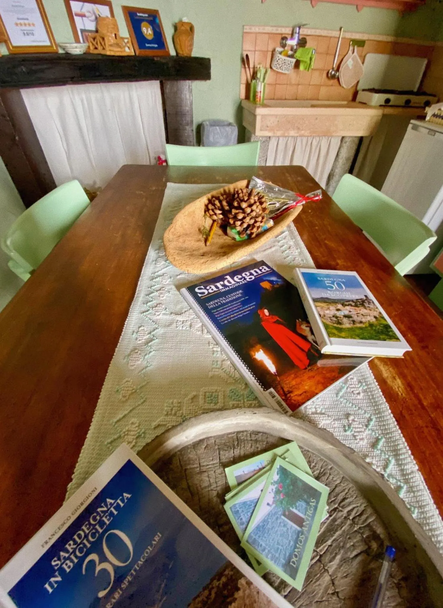 Communal kitchen in Domos Antigas