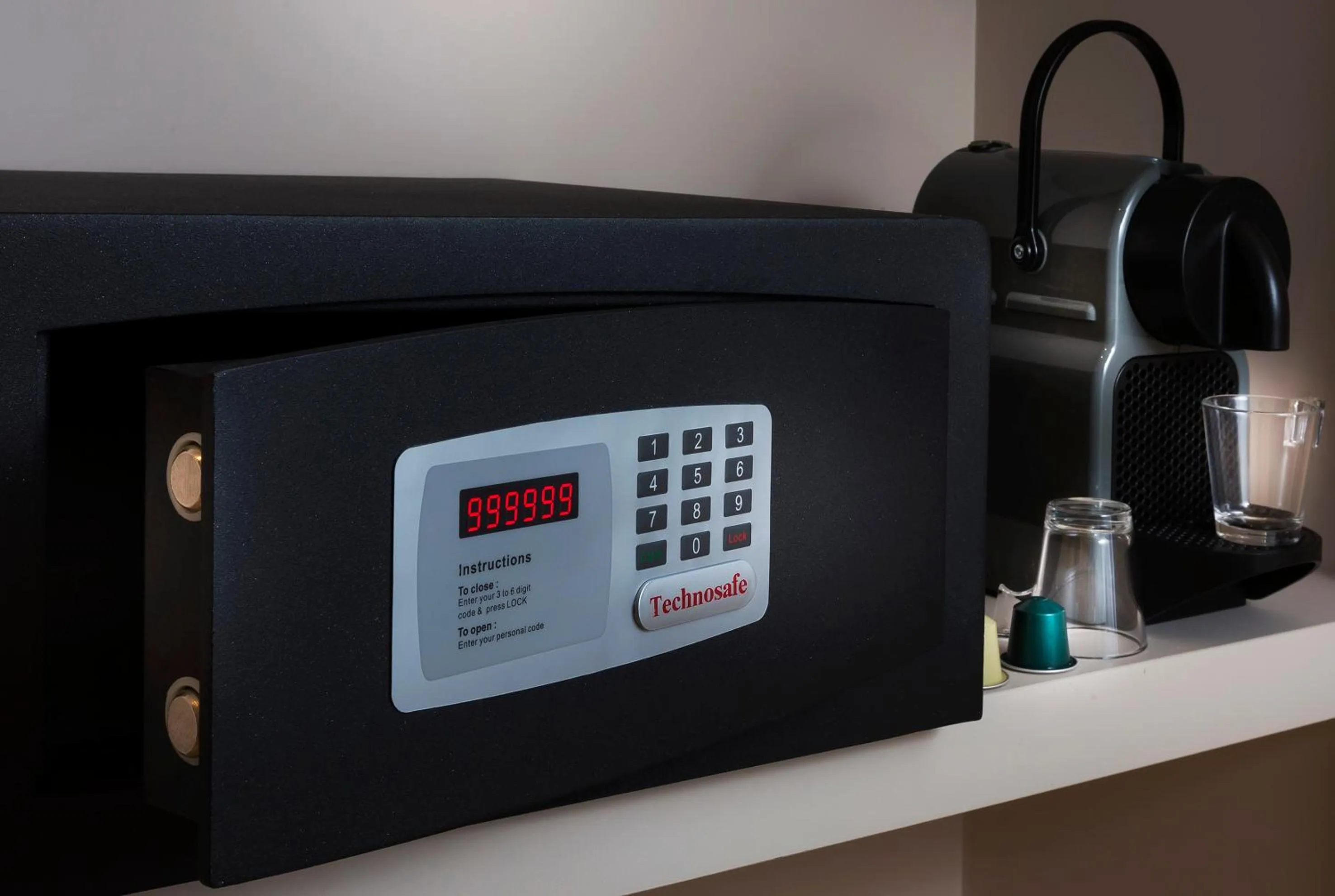 Coffee/tea facilities in Hotel Andréa