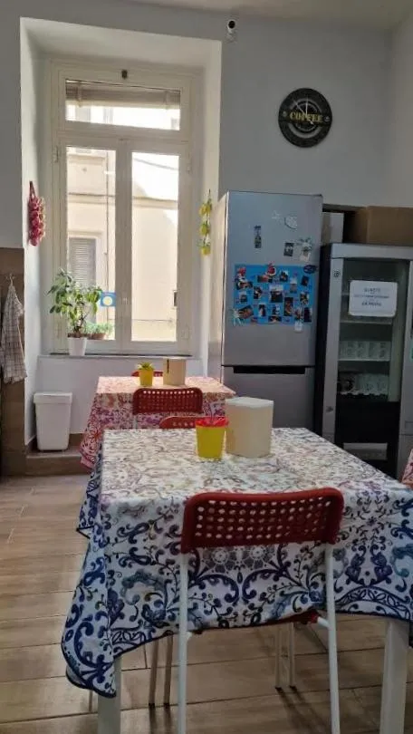 Kitchen or kitchenette in Napoli Station B&B