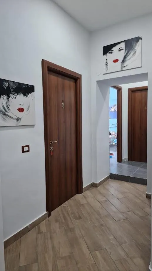 Seating area in Napoli Station B&B