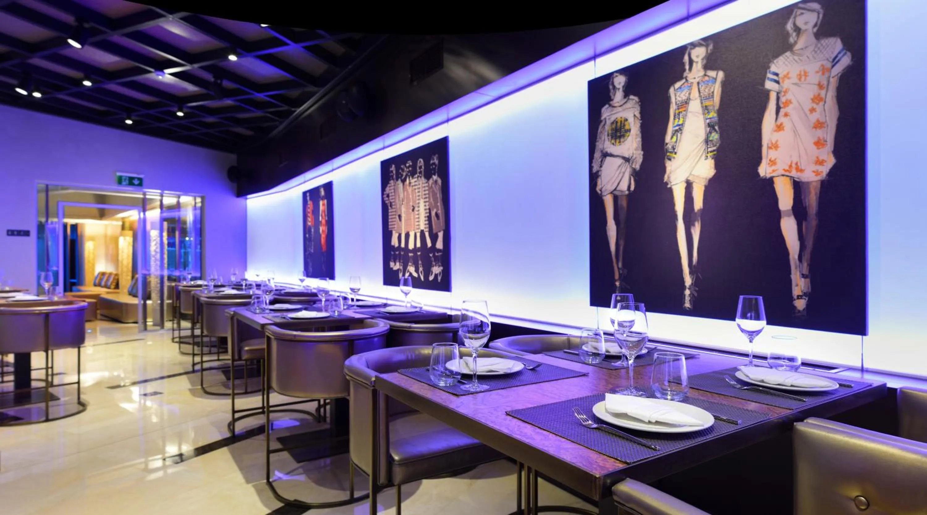 Restaurant/places to eat in SAZ City Life Boutique Hotel