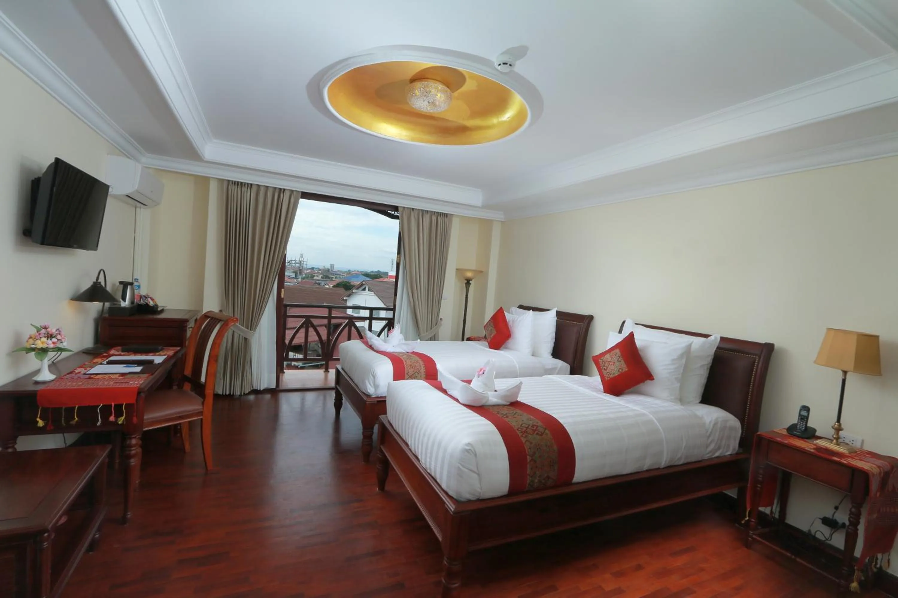 Bedroom, Bed in Phasouk Vien Chantra Hotel