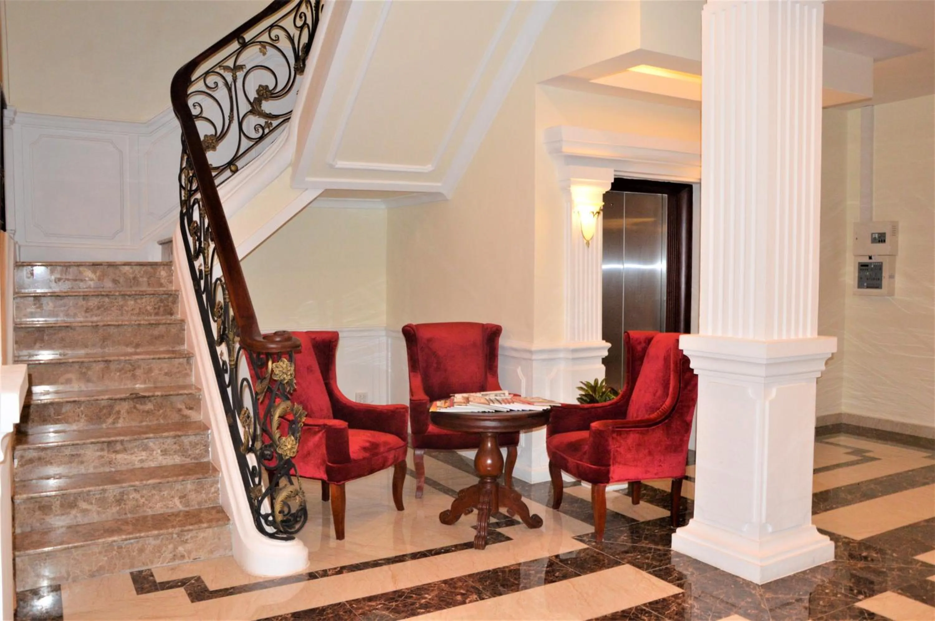 Lobby or reception in Phasouk Vien Chantra Hotel